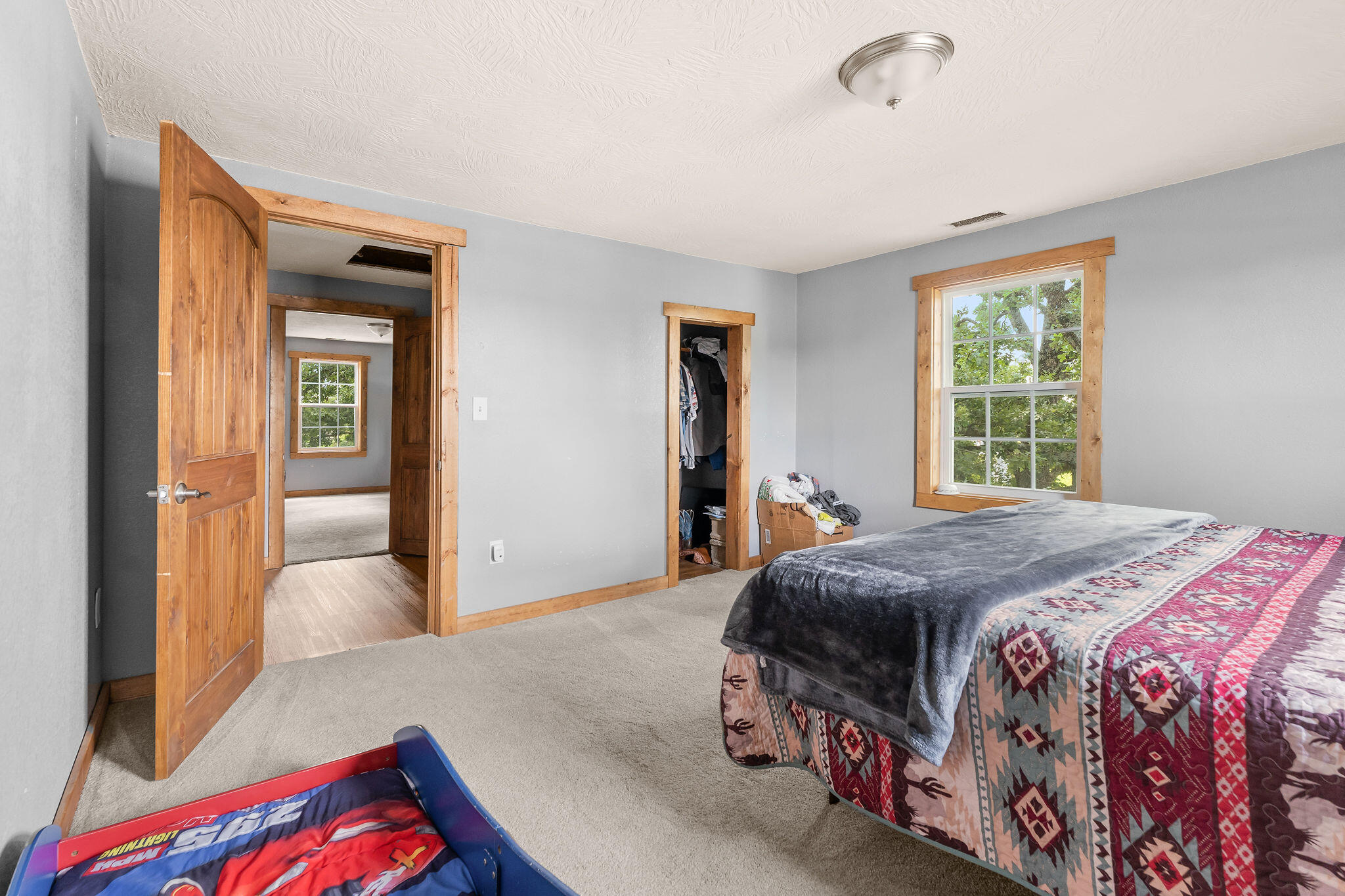 1311 West Clinton Avenue Property Photo 11