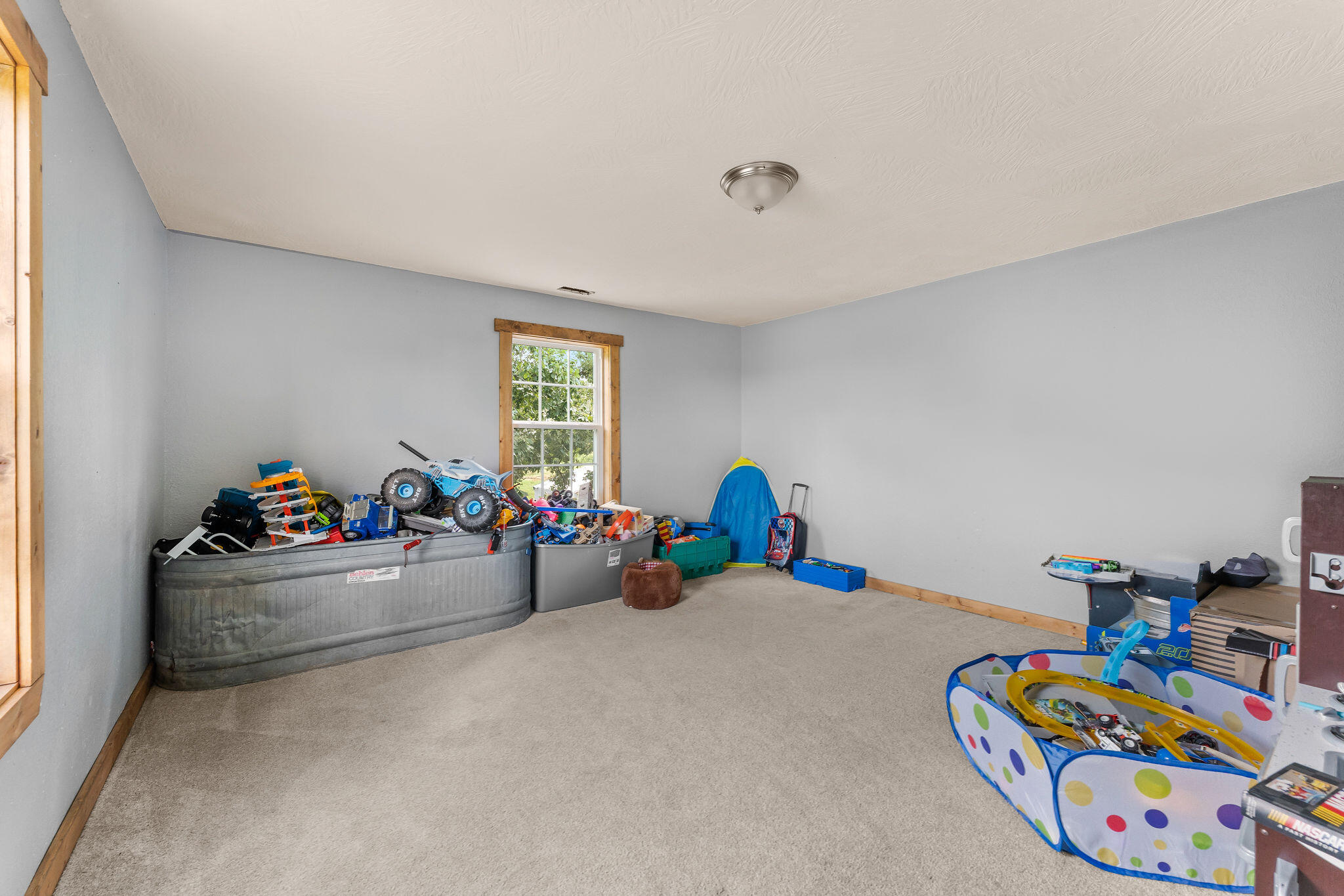 1311 West Clinton Avenue Property Photo 17
