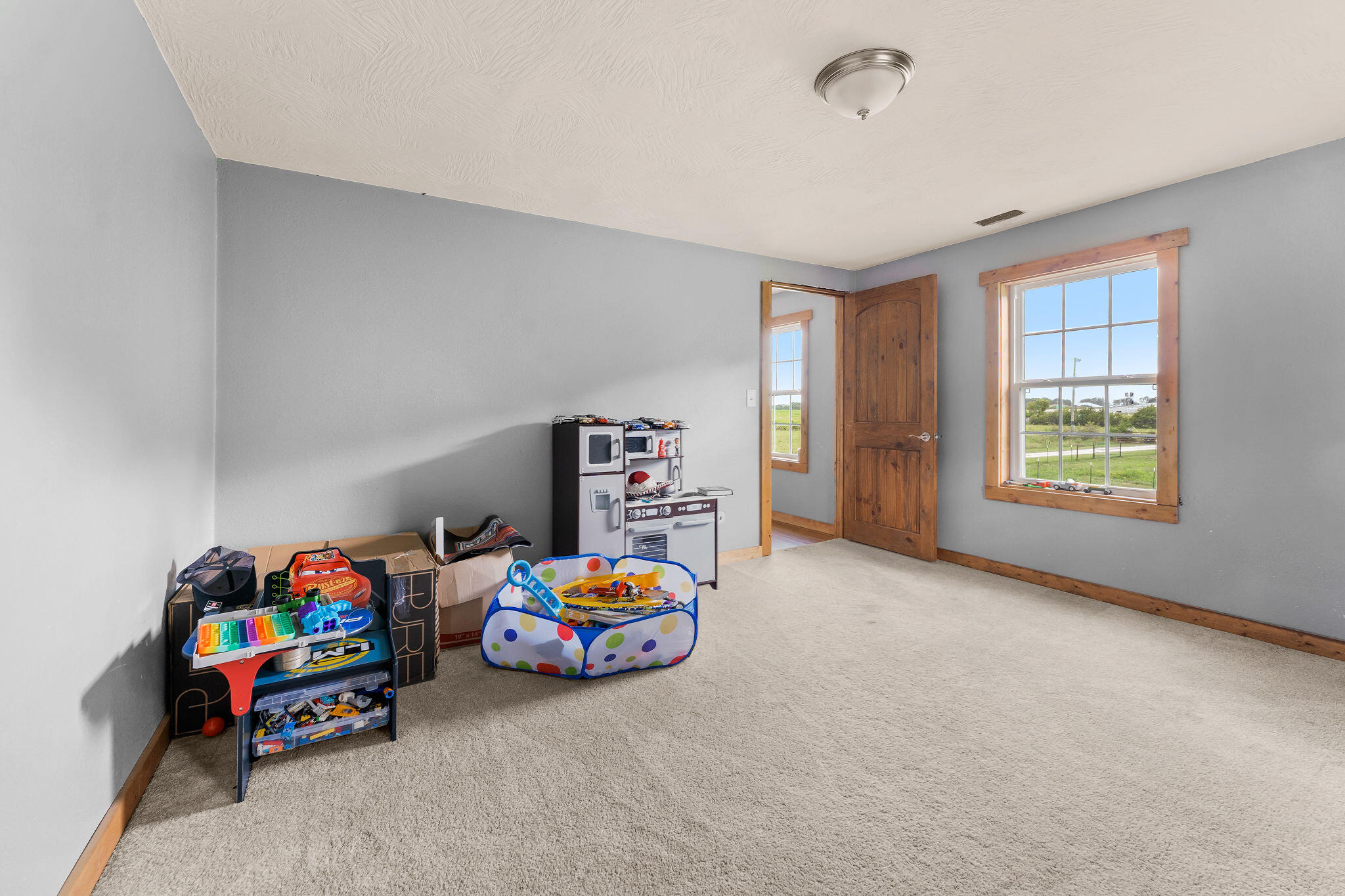 1311 West Clinton Avenue Property Photo 18