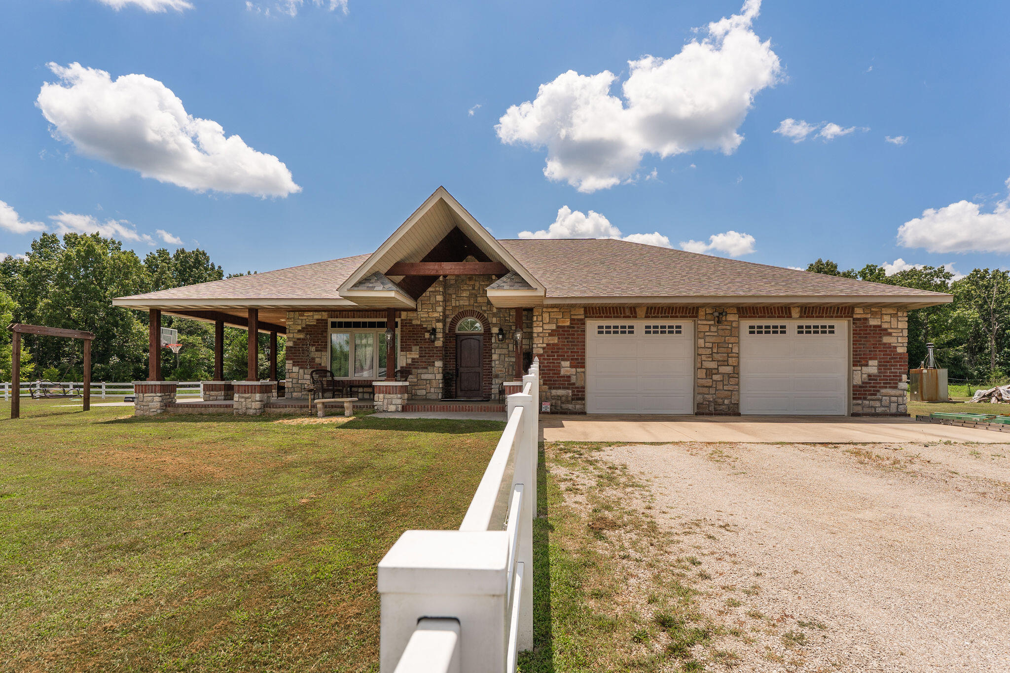 201 Pioneer Drive Property Photo 1