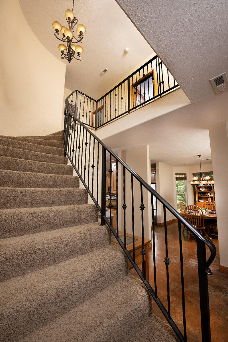 1318 Oakwood Drive Property Photo 9