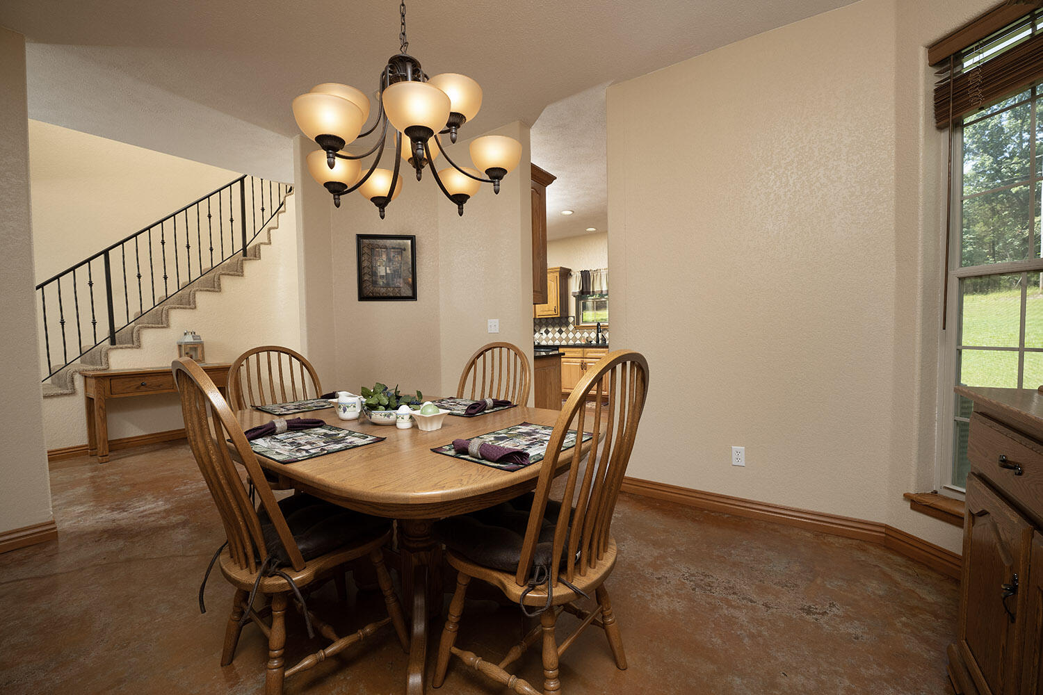 1318 Oakwood Drive Property Photo 10