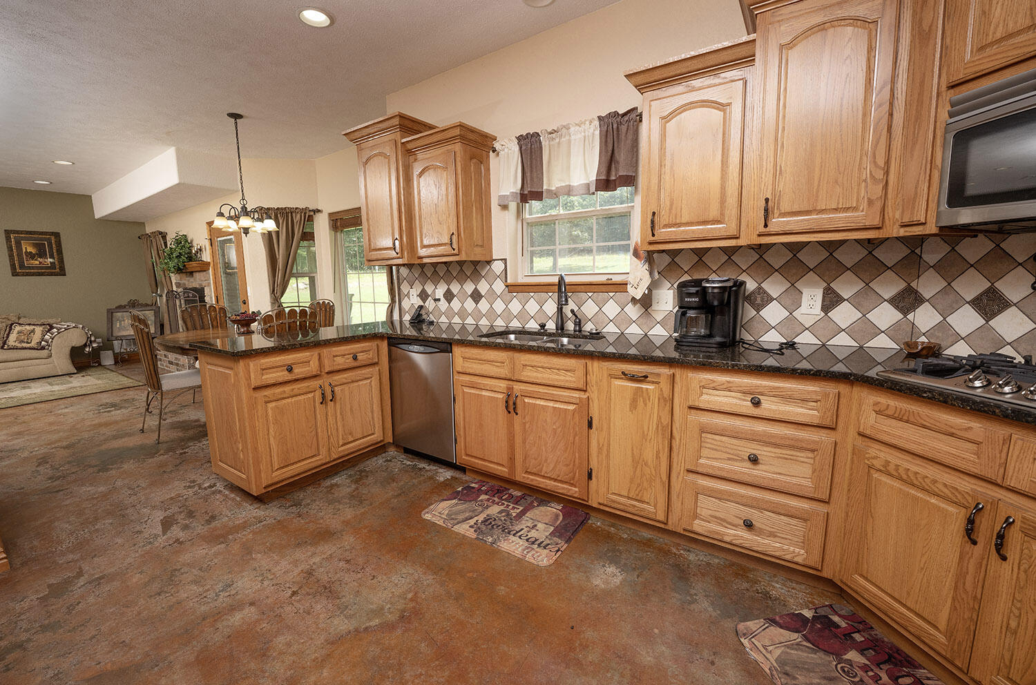 1318 Oakwood Drive Property Photo 22