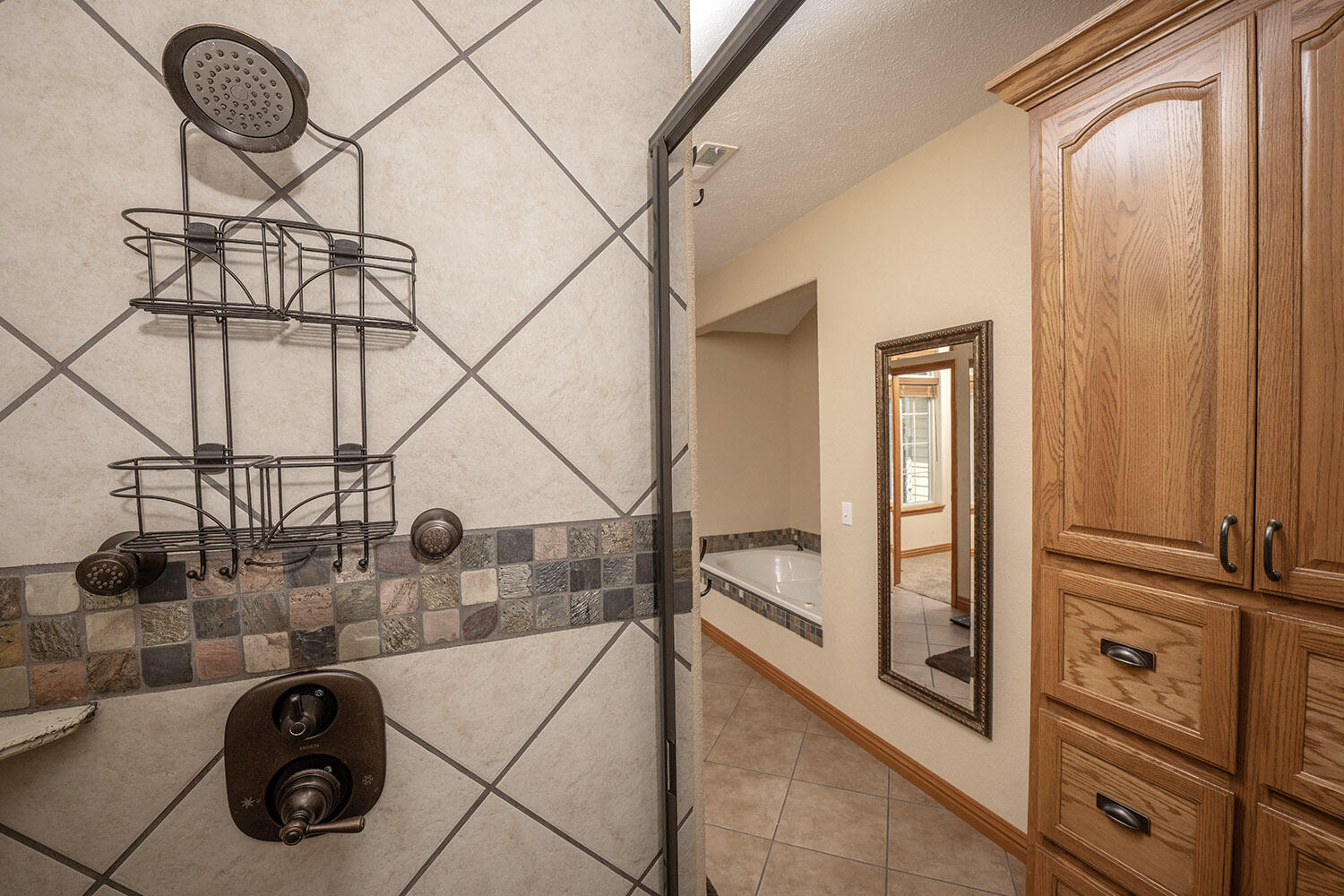 1318 Oakwood Drive Property Photo 40
