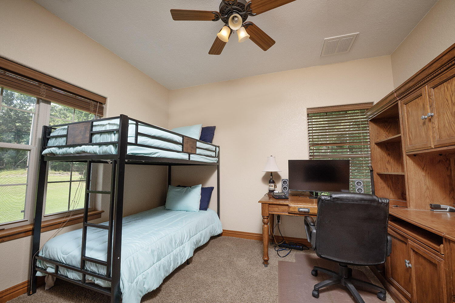 1318 Oakwood Drive Property Photo 49