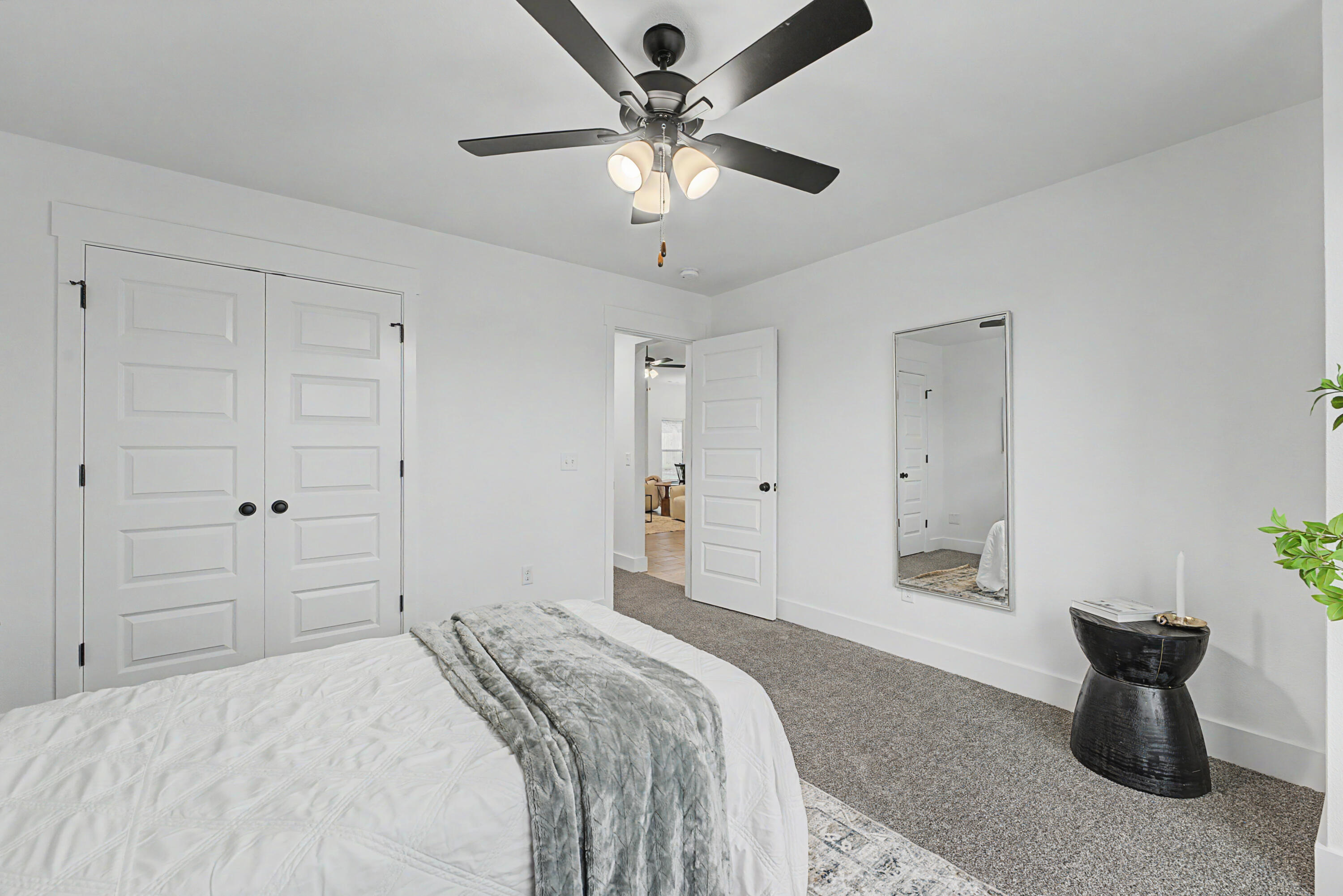 1107 West Jay Street Property Photo 25