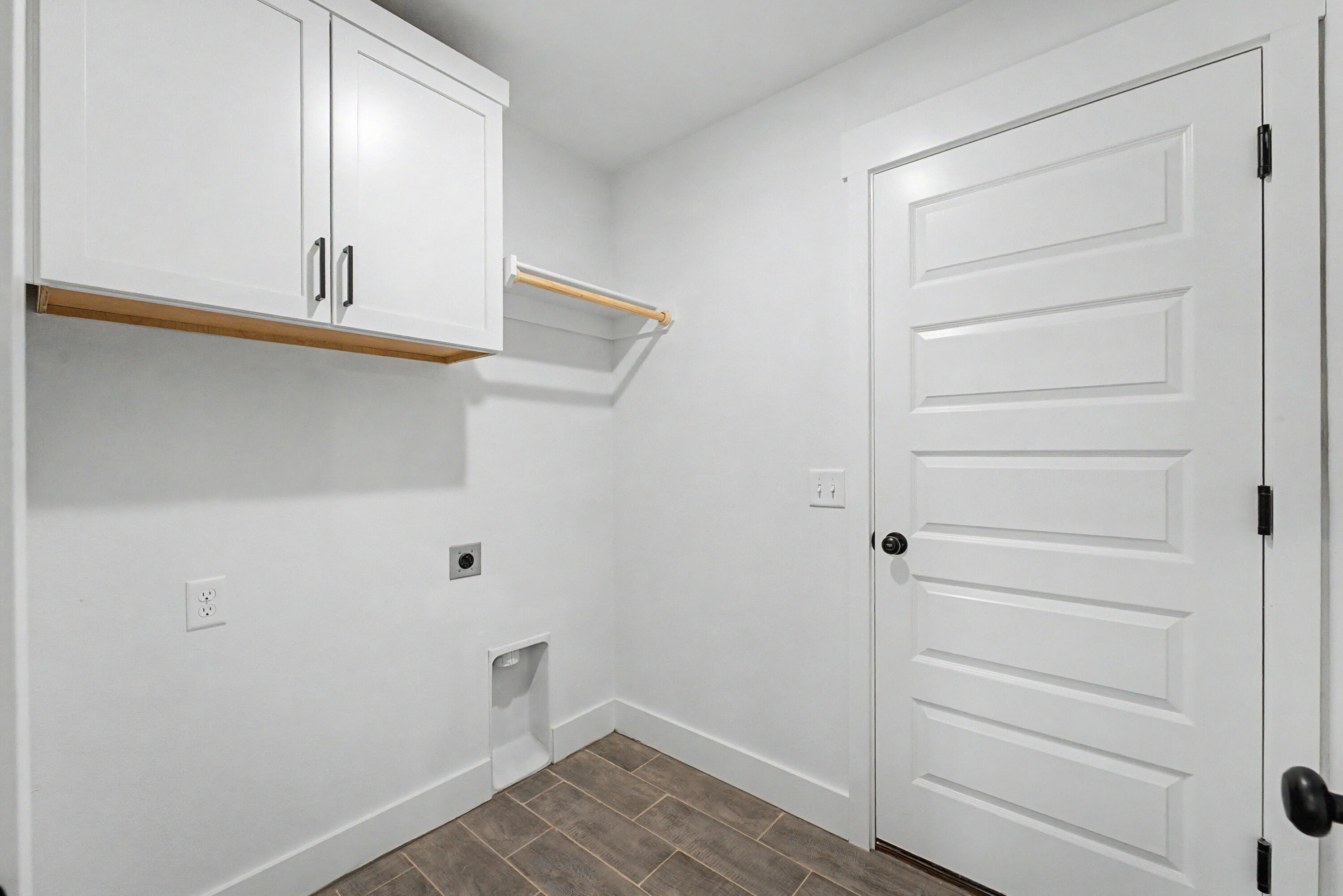 1107 West Jay Street Property Photo 29