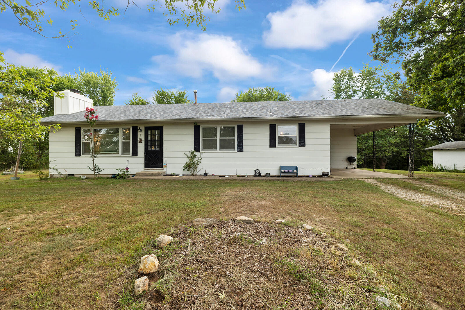 16086 State Hwy 76 Property Photo 1