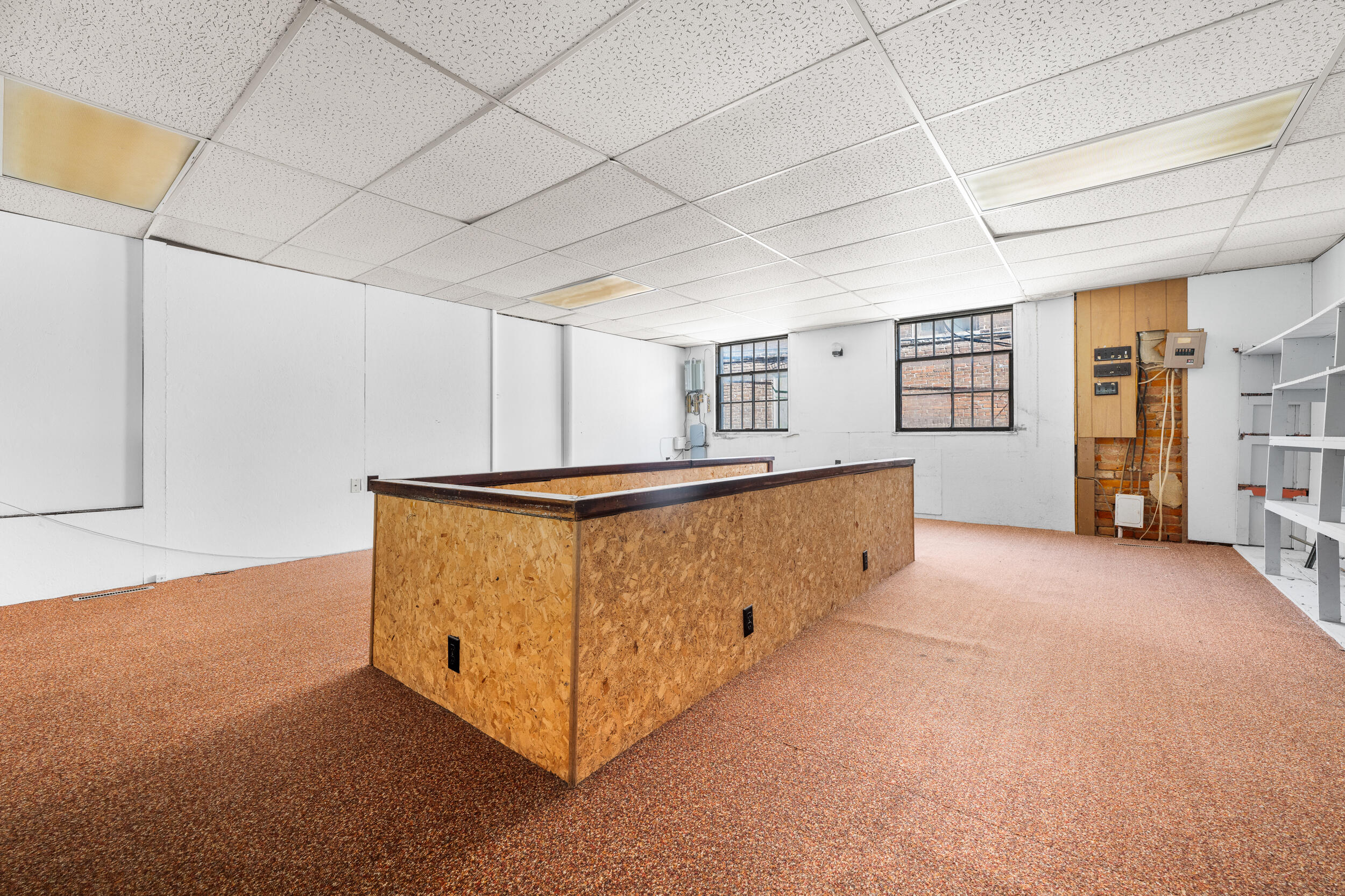 107 East Broadway Street Property Photo 18