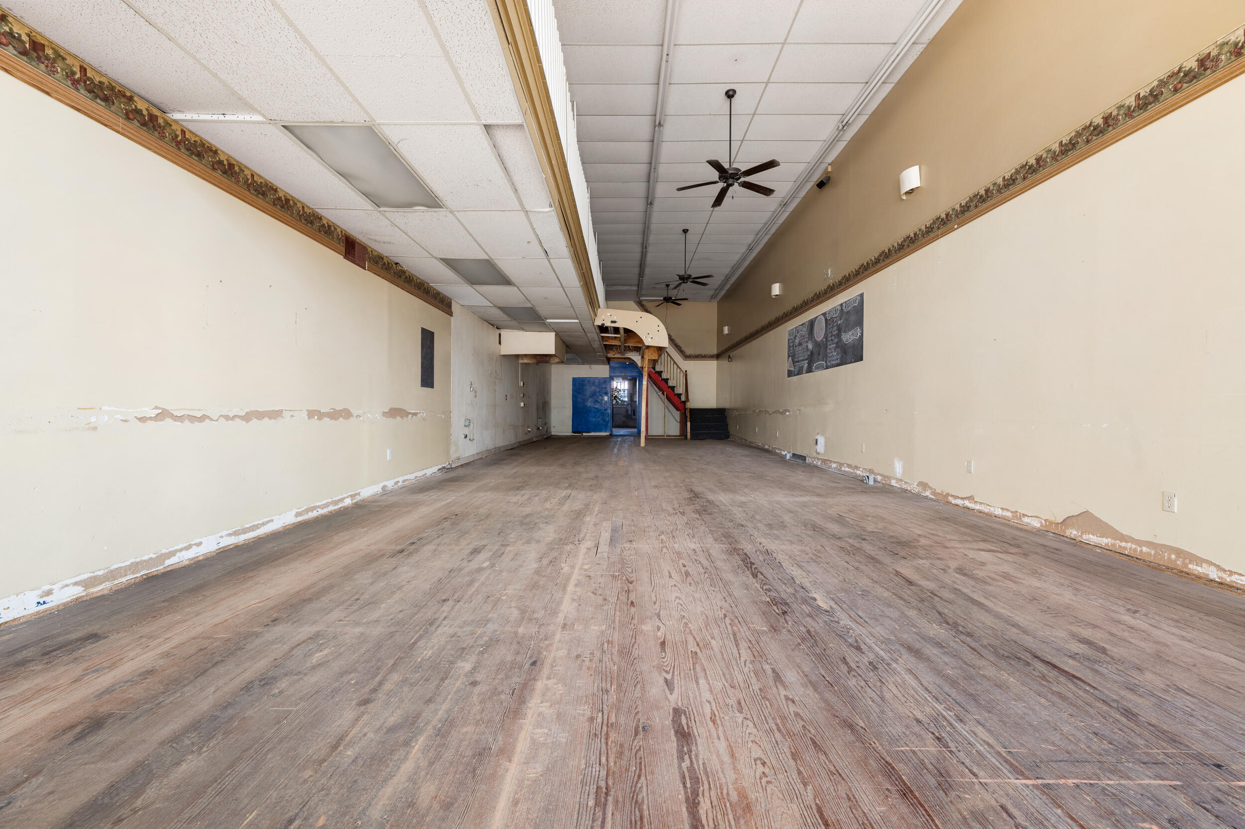 107 East Broadway Street Property Photo 33