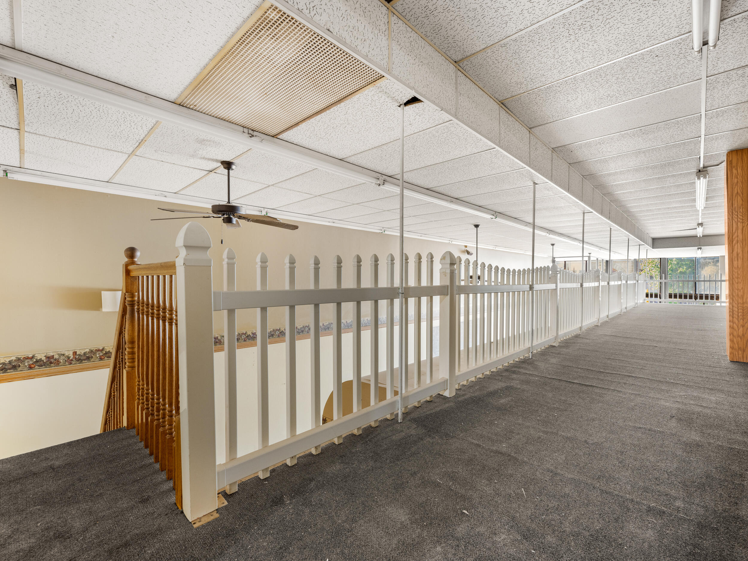 107 East Broadway Street Property Photo 36