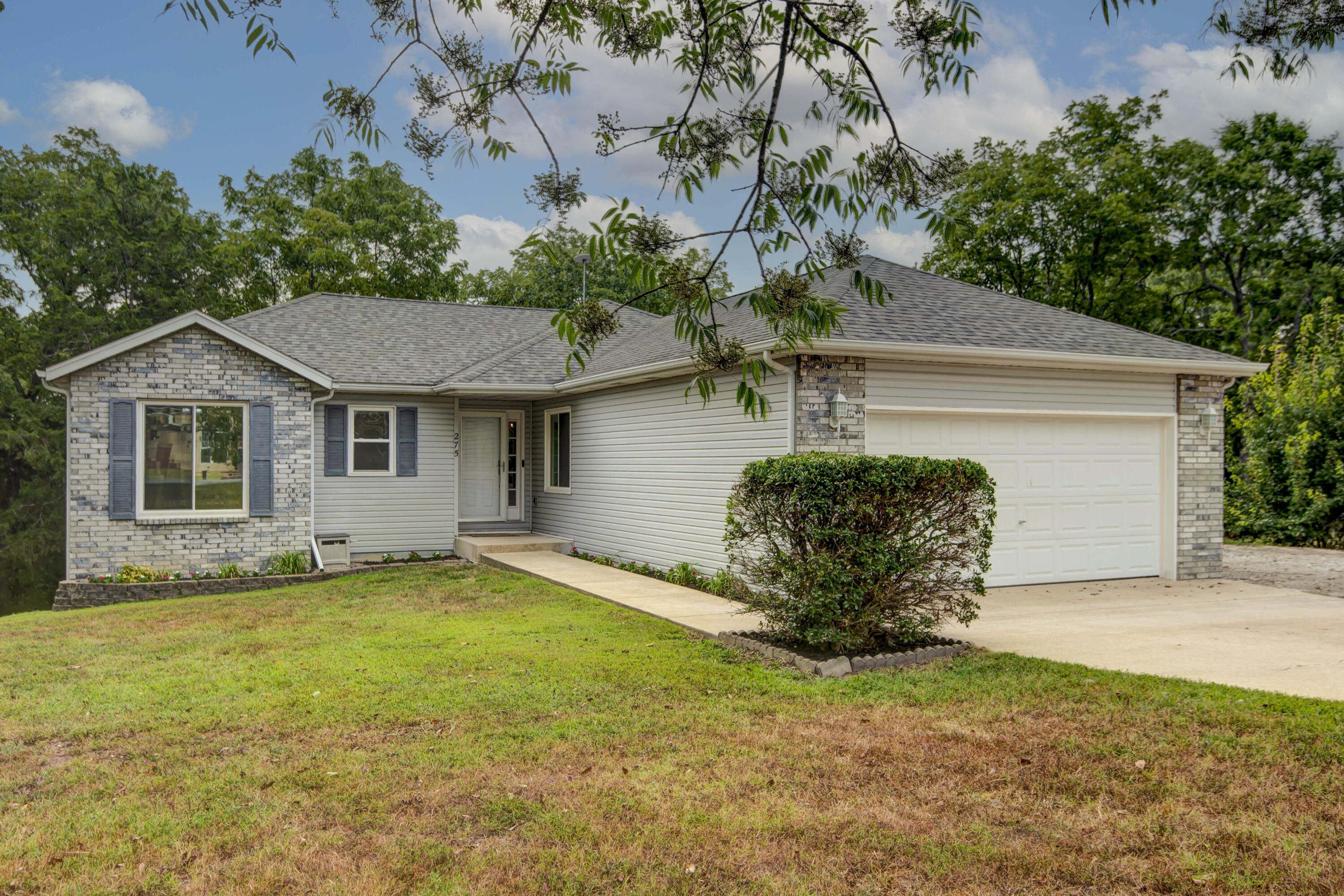 275 Meadow Ridge N Property Photo 1