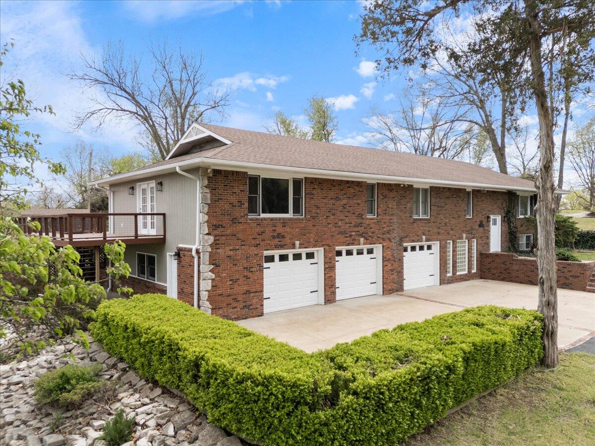 101 Poindexter Drive Property Photo 1