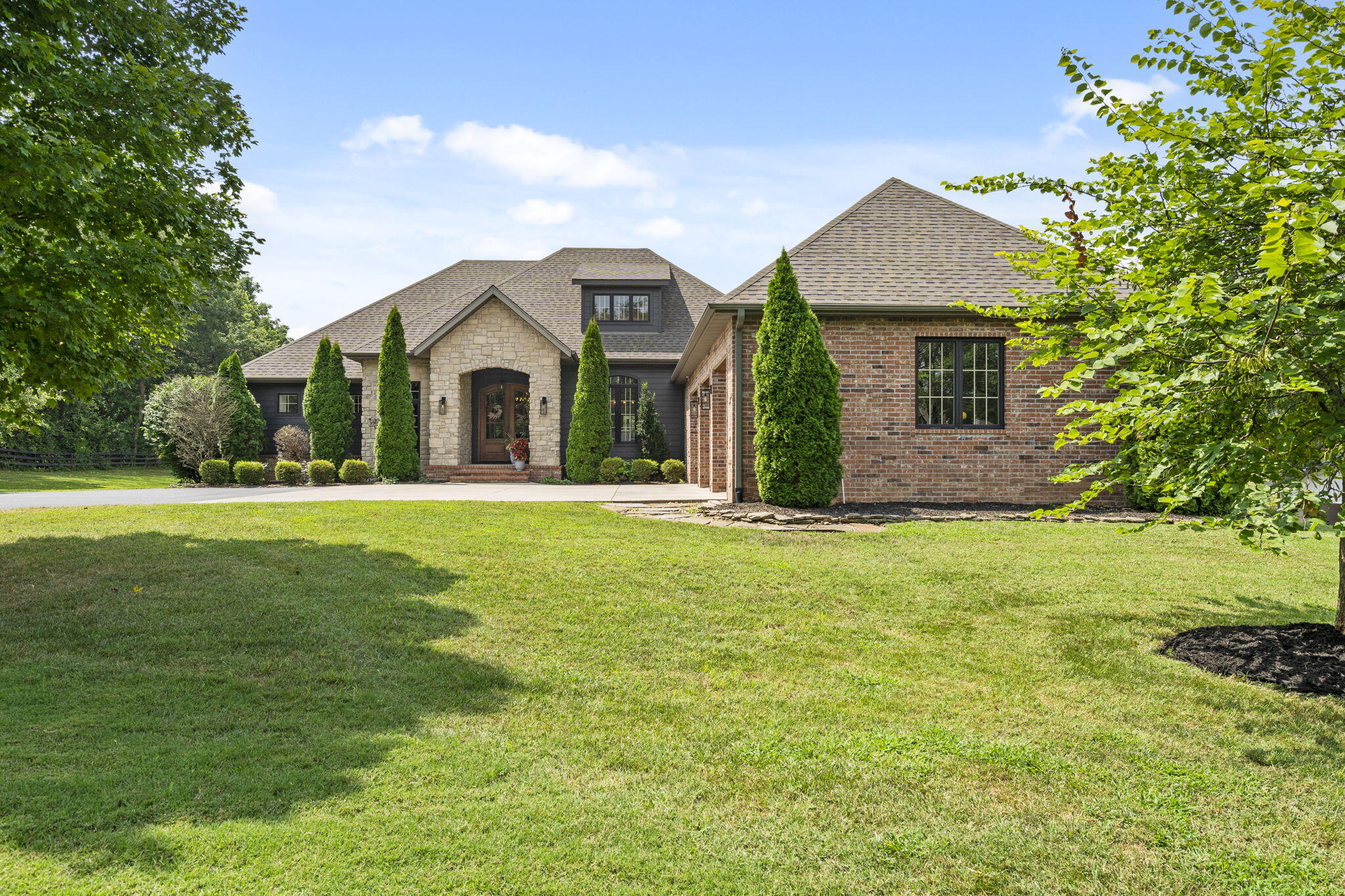 392 Camellia Lane Property Photo 1