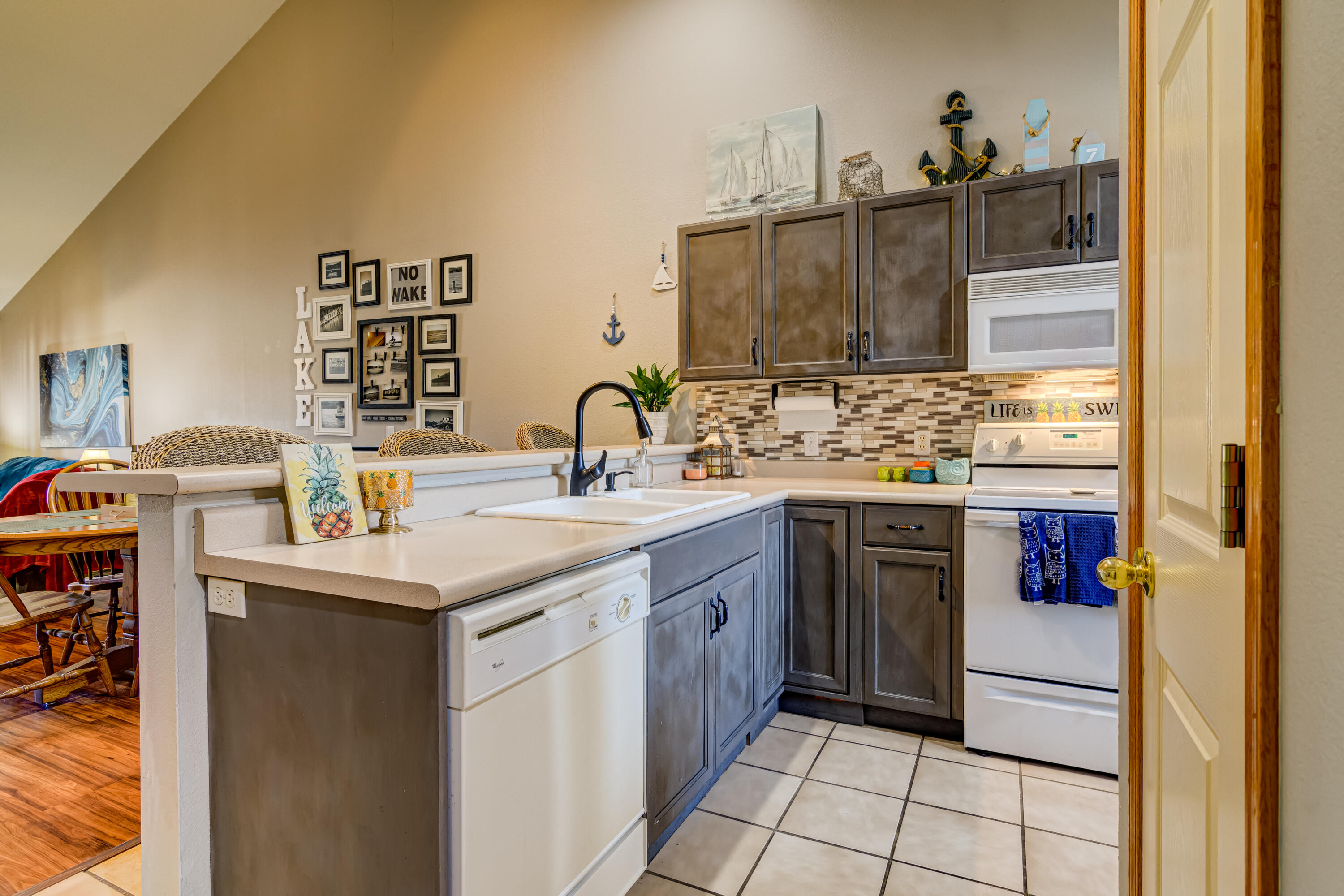 135 Upper Emerald Bay Circle G-13 Property Photo 6