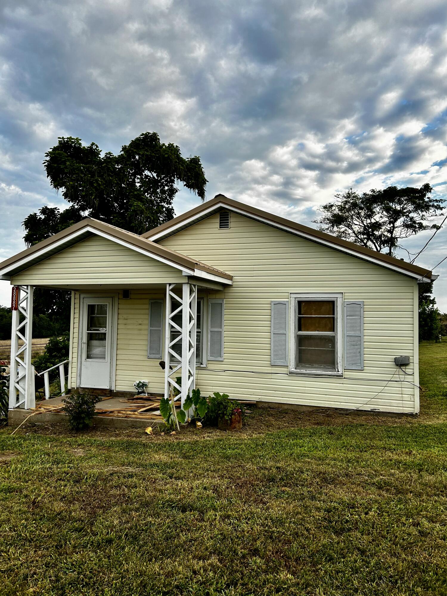 28887 Us Highway 54 Property Photo 1