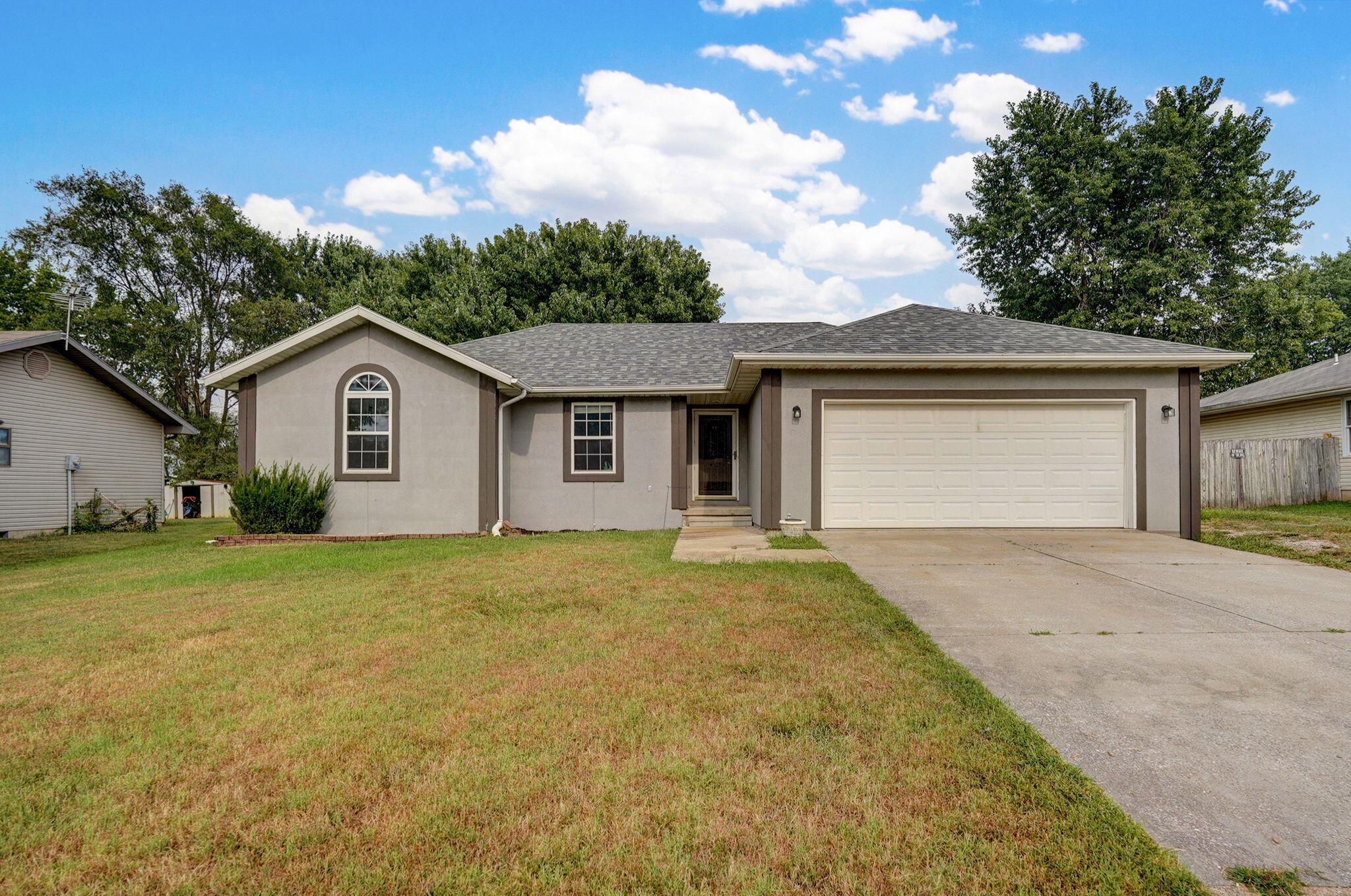 5454 Bradley Avenue Property Photo 1
