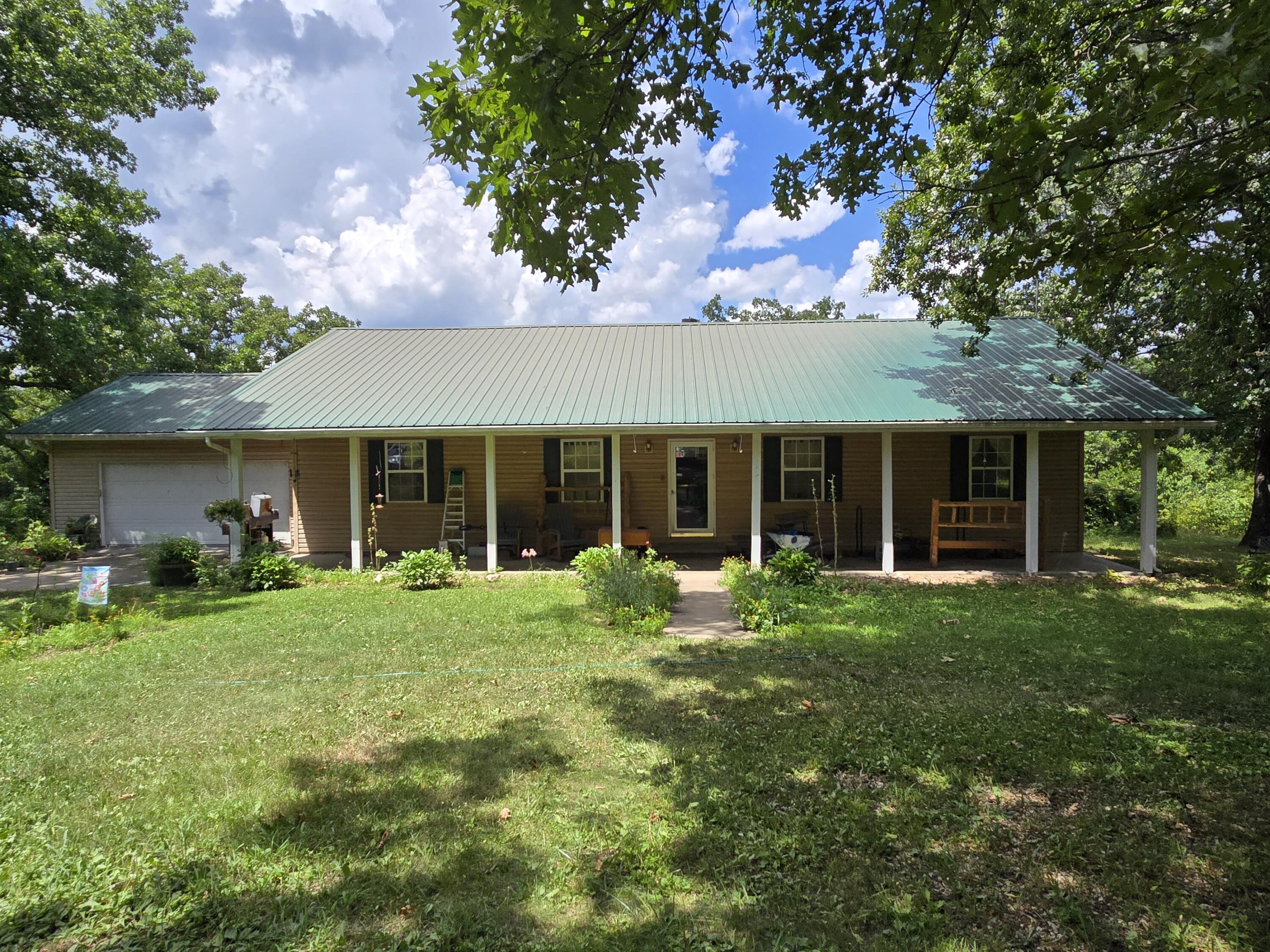 21527 County Road 232 Property Photo 1