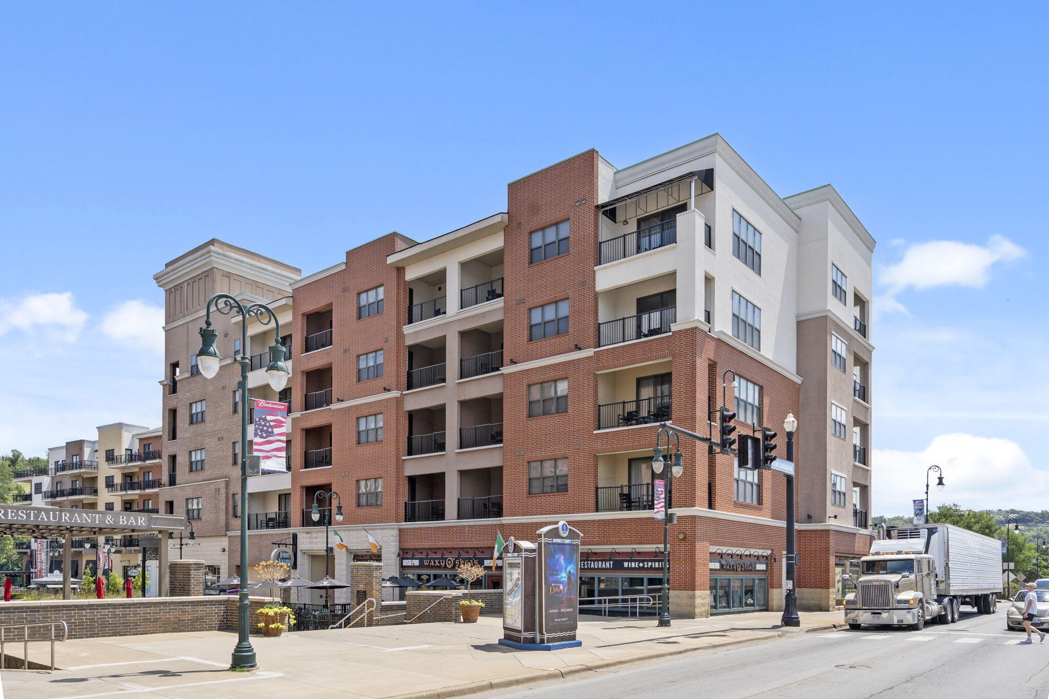 2504 Branson Landing Blvd Property Photo 1