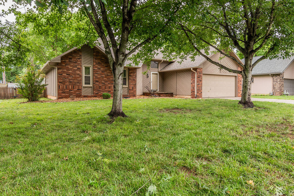 908 Fort Court Property Photo 1
