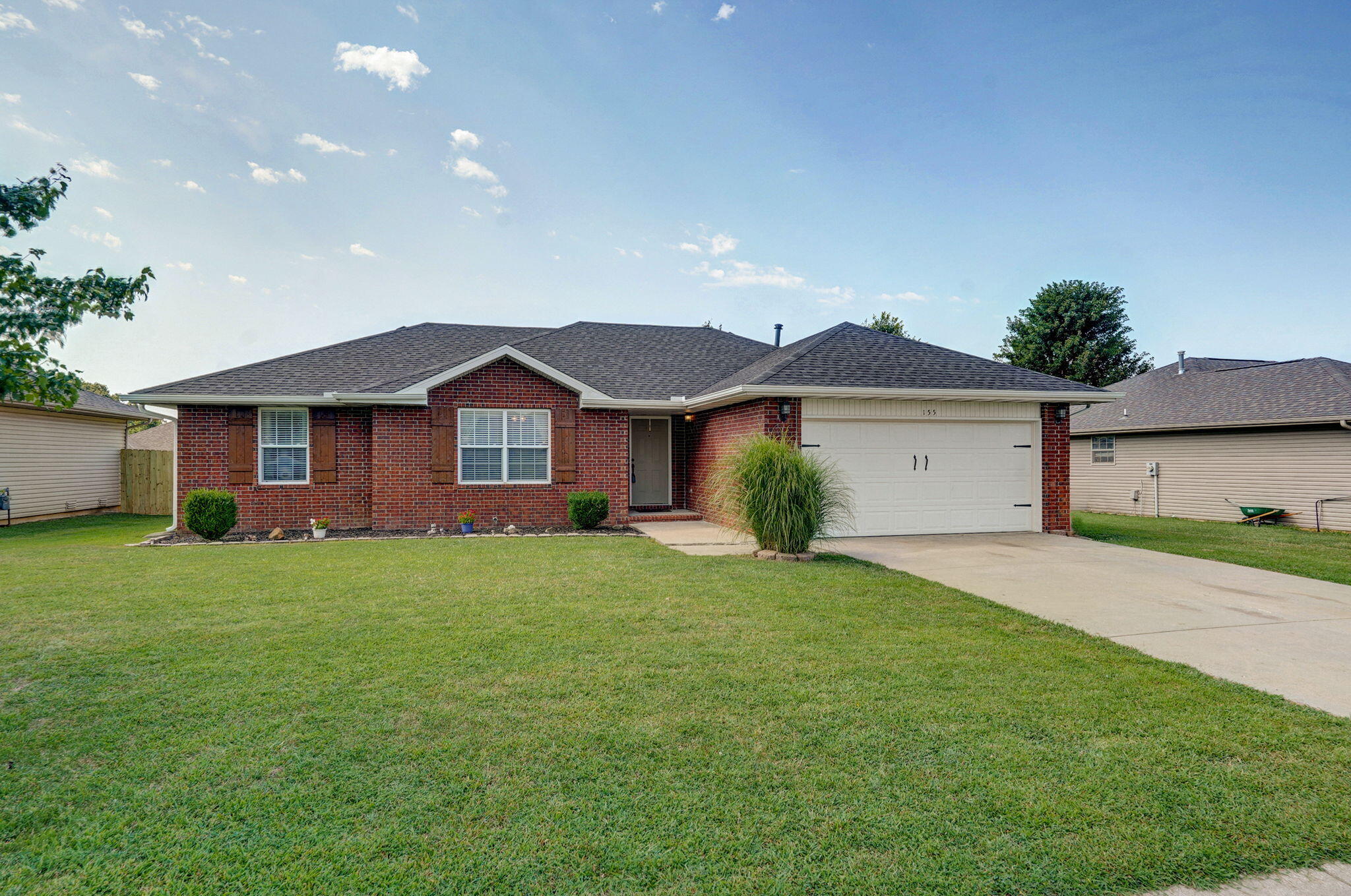 155 East Ledgestone Drive