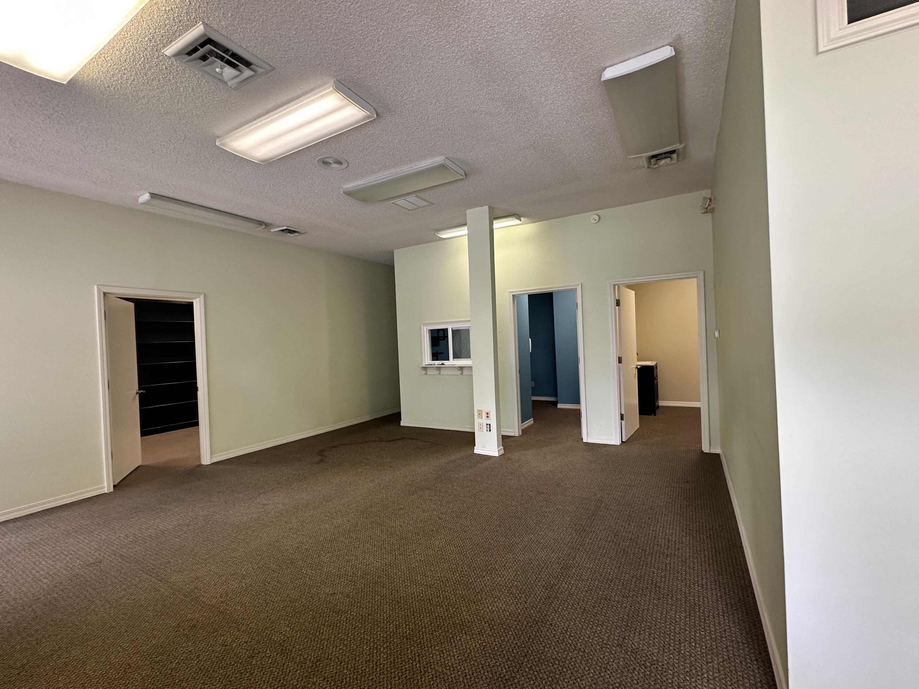 2021 South Waverly Avenue Property Photo 12