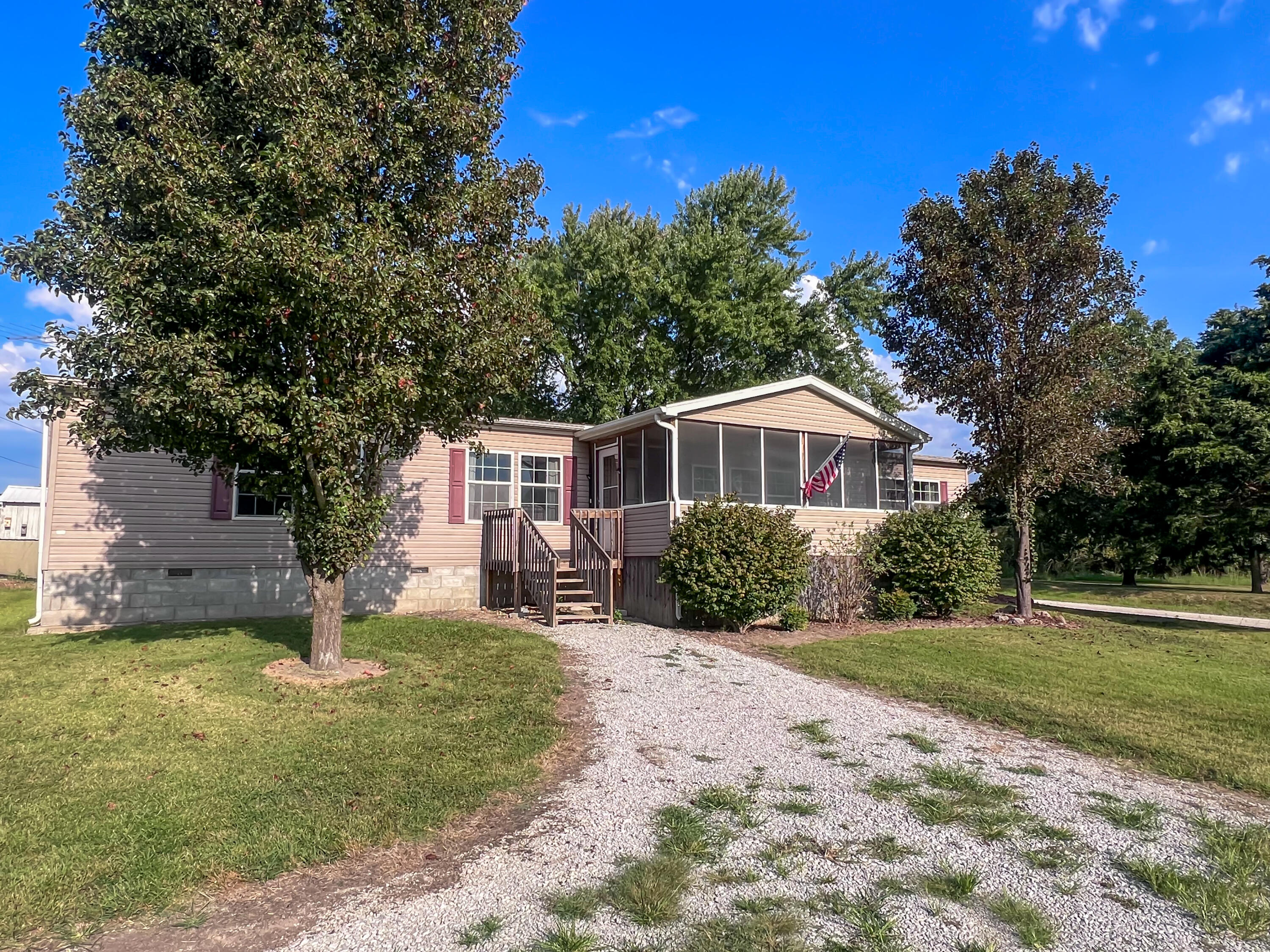 22054 County Road 244 Property Photo 1