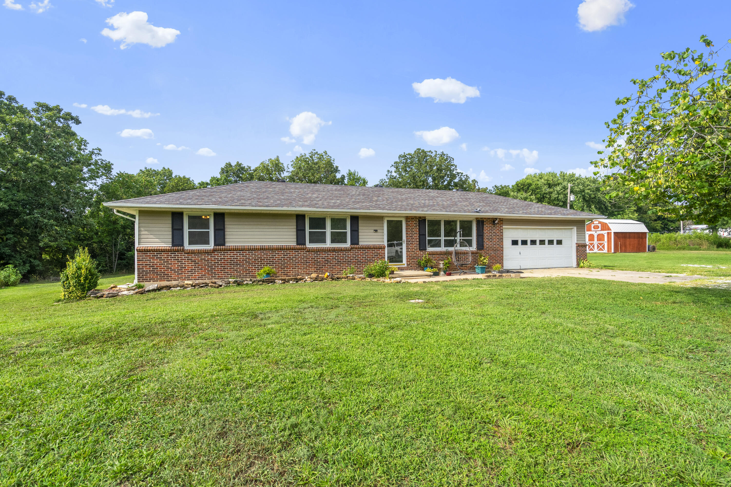 635 Highway Bb Property Photo 1
