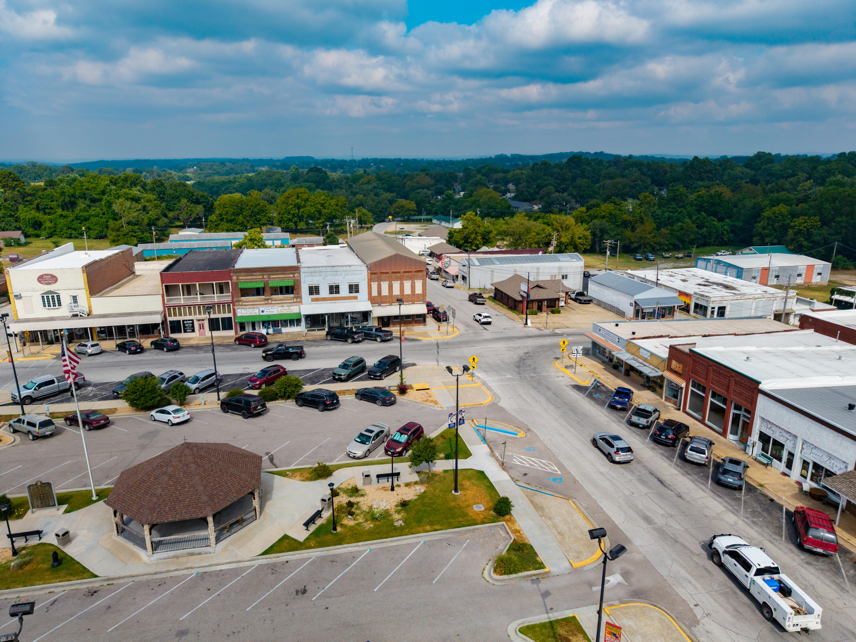 124 West Washington Avenue Property Photo 52