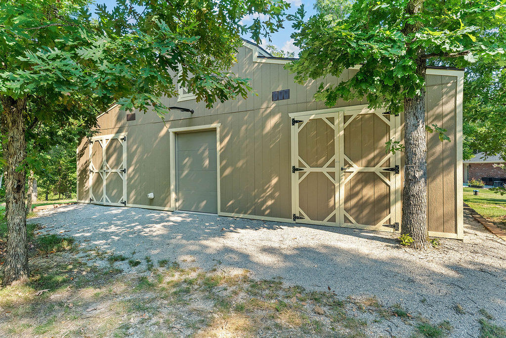 7221 East State Highway 90 Property Photo 37