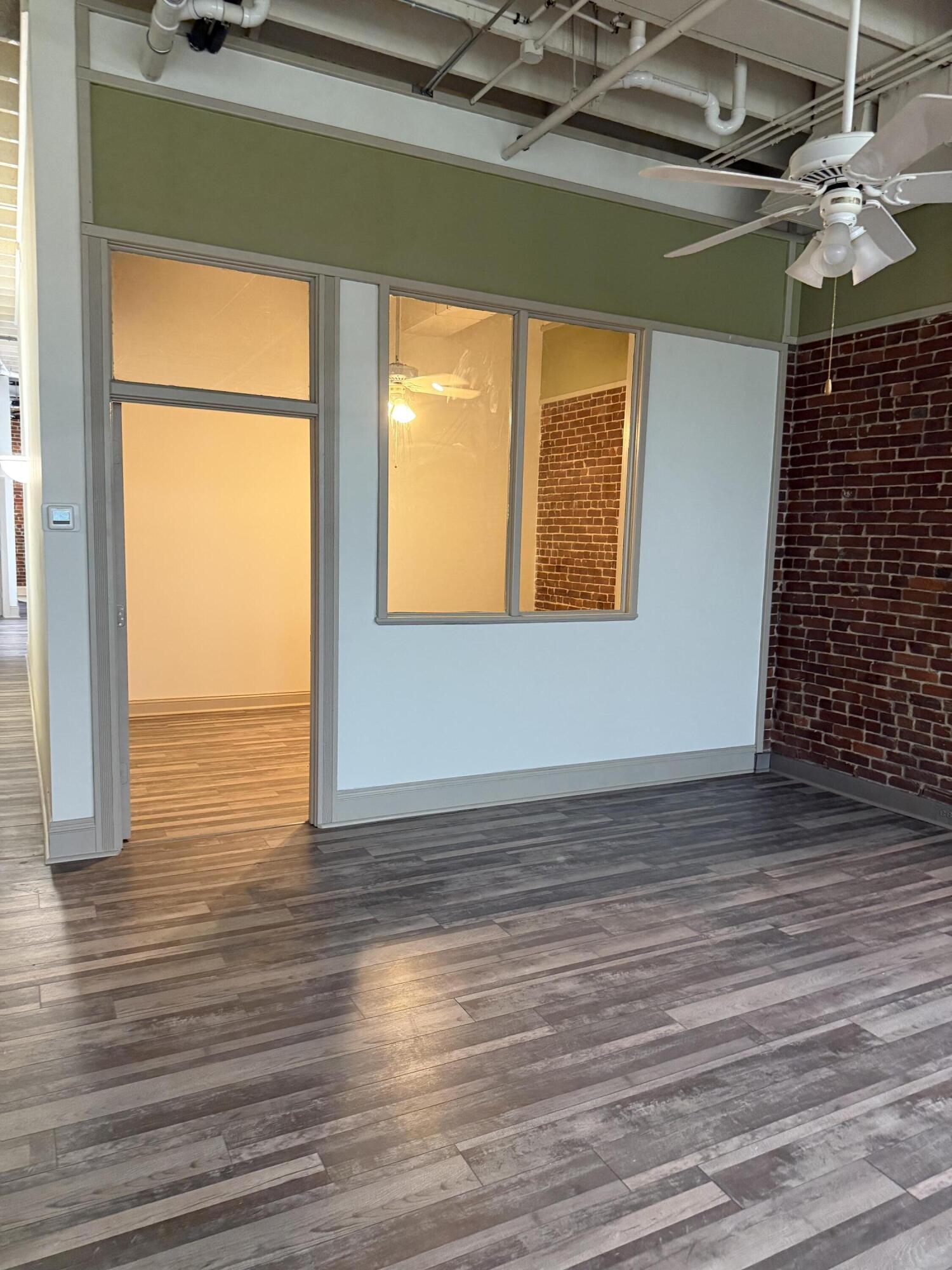 313 Park Central Property Photo 19