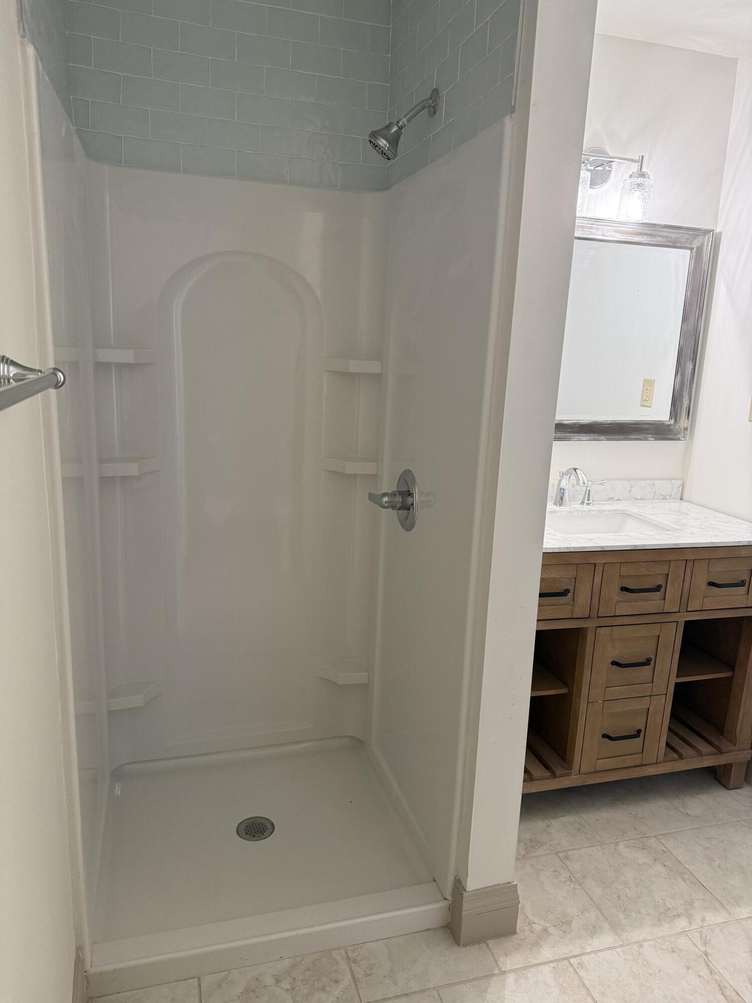 313 Park Central Property Photo 25