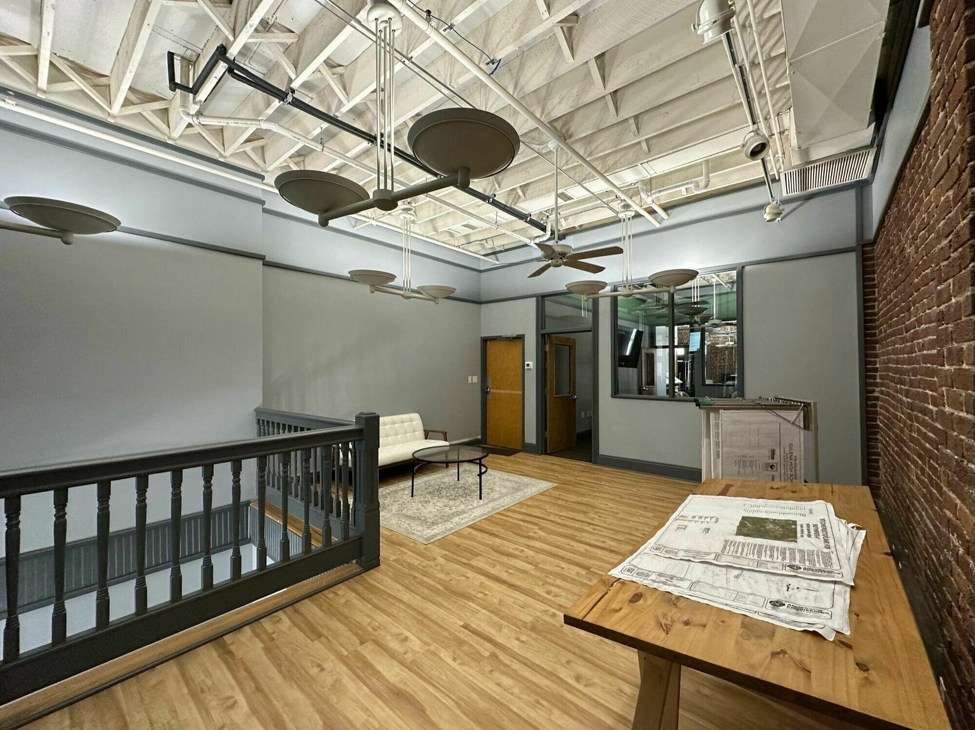 313 Park Central Property Photo 32