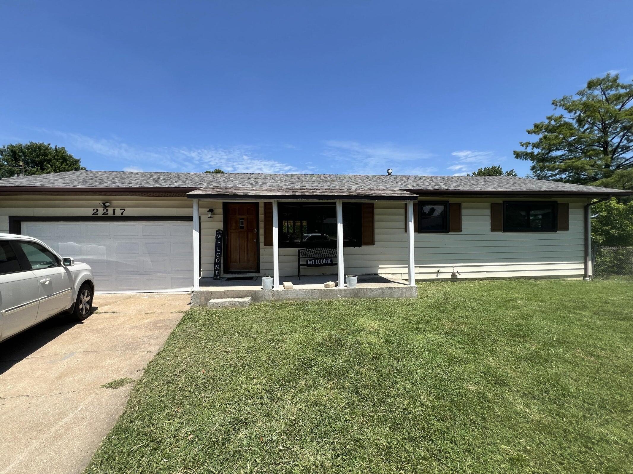 2217 North Ethyl Place Property Photo 1