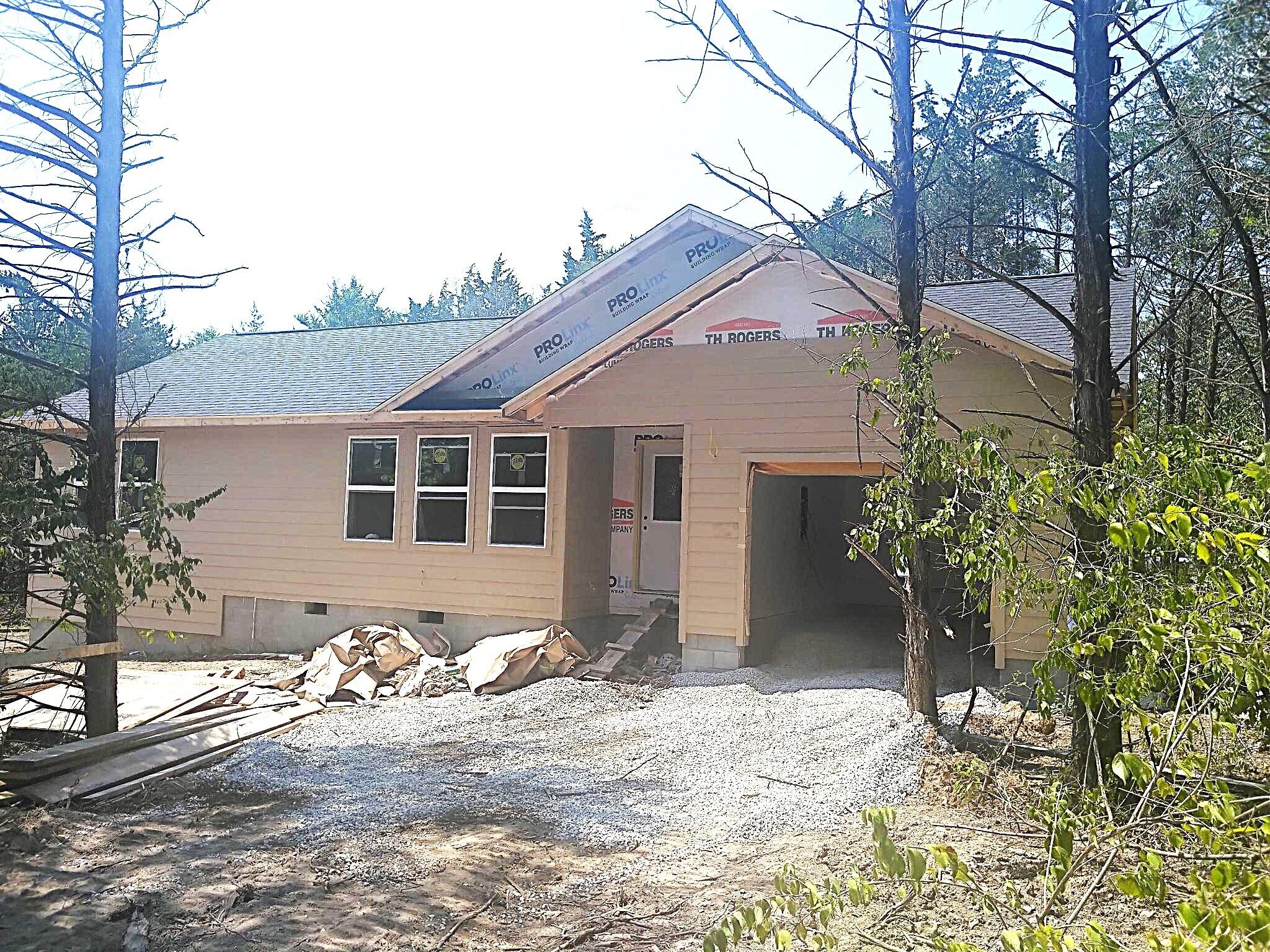 327 South Millwood Street Property Photo 3