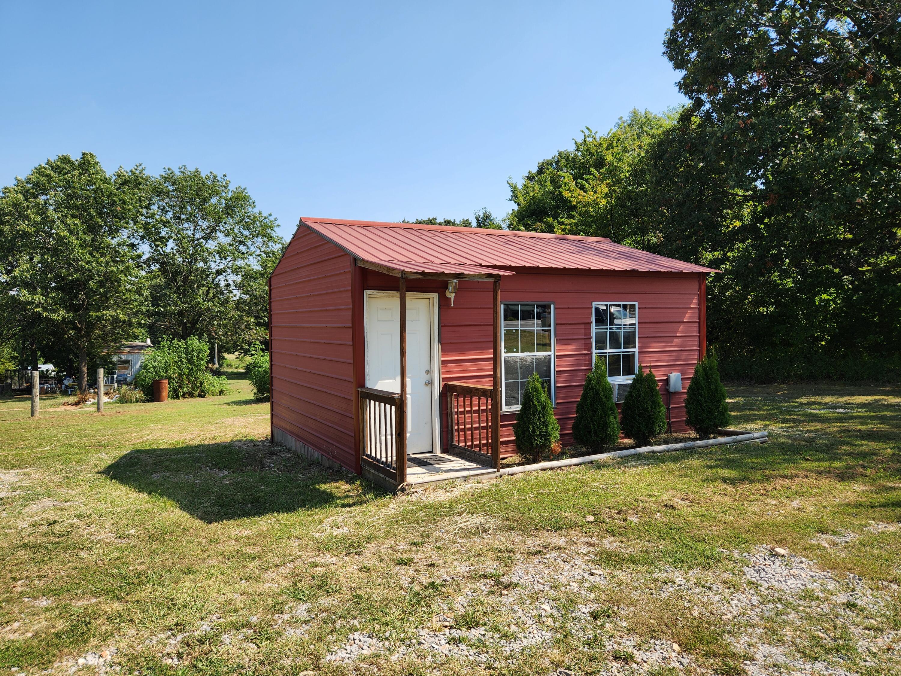 27669 Ross Road Property Photo 4