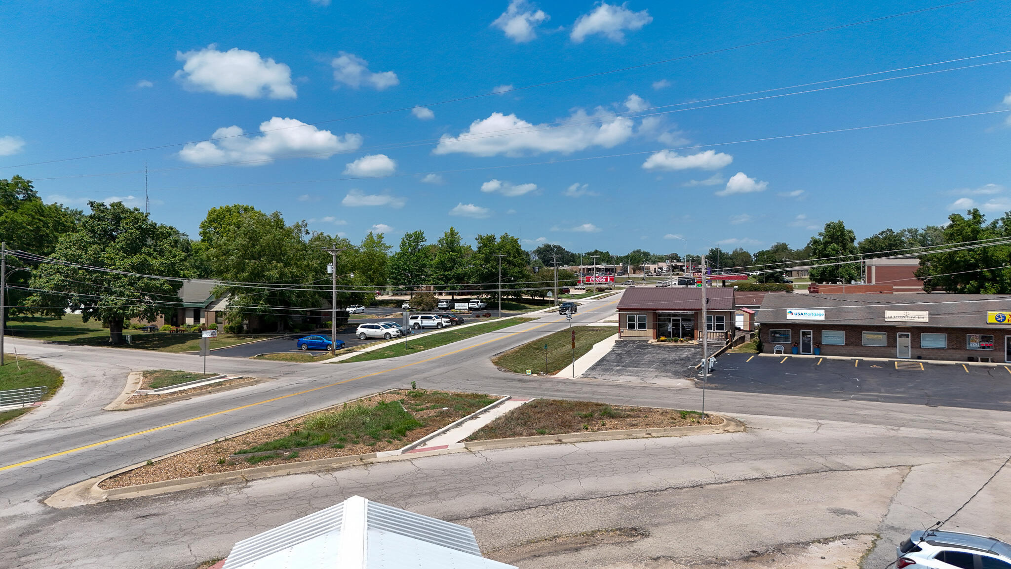 415 North Elm Street Property Photo 4