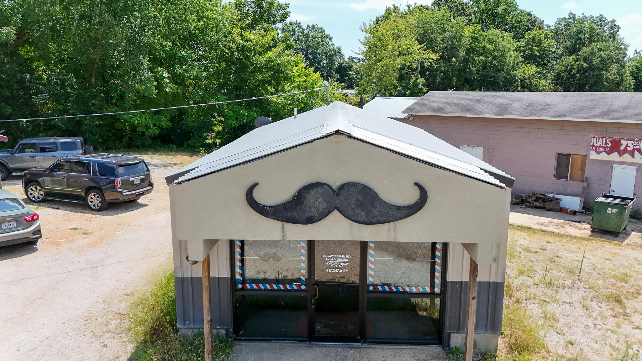 415 North Elm Street Property Photo 10