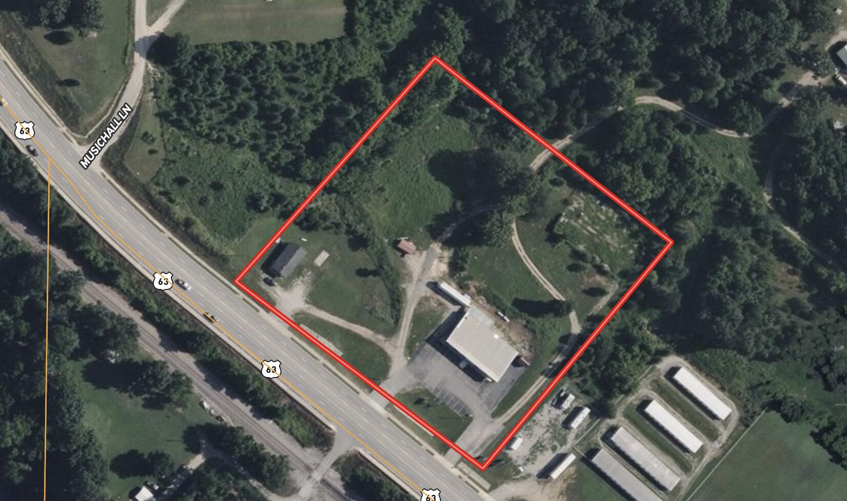 746 Highway 63 South Property Photo 2