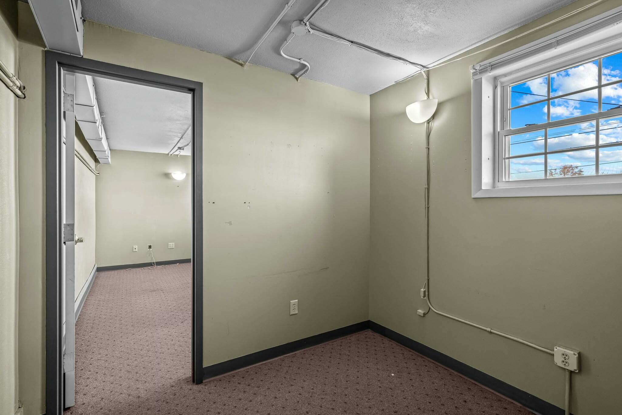 229 East Commercial Street Property Photo 37