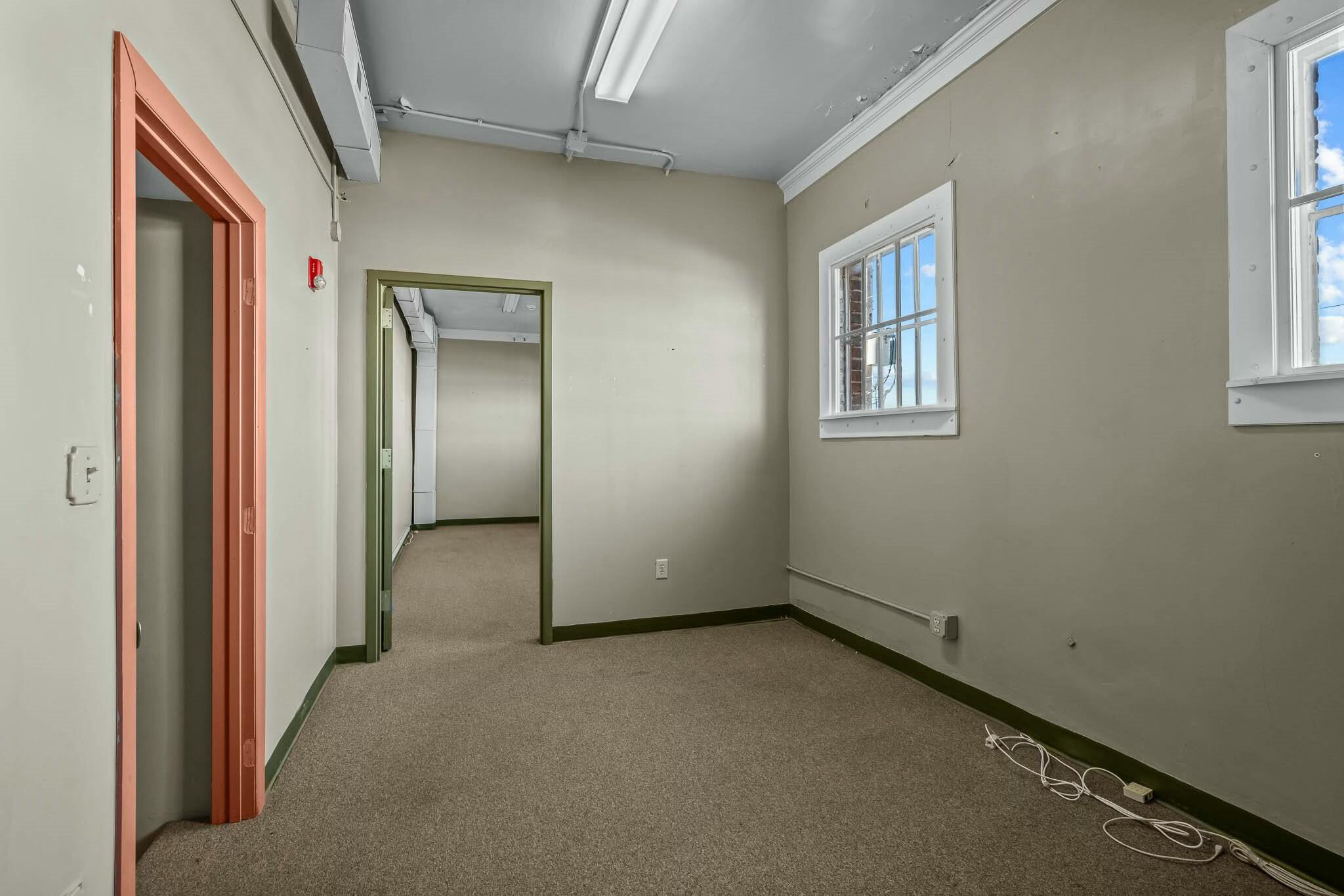 229 East Commercial Street Property Photo 51