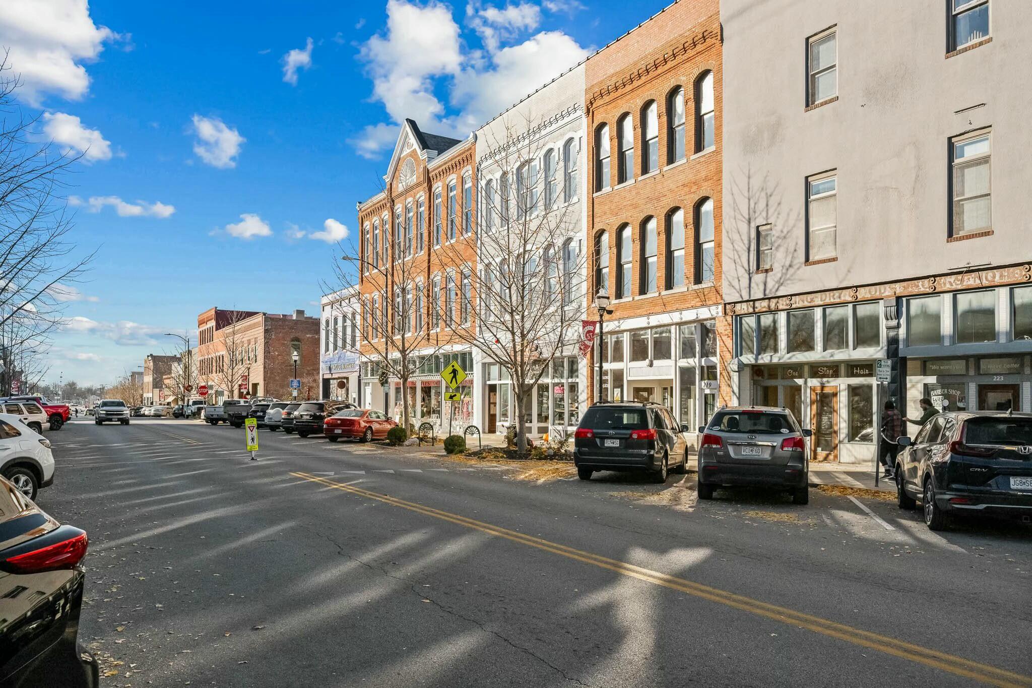 229 East Commercial Street Property Photo 60