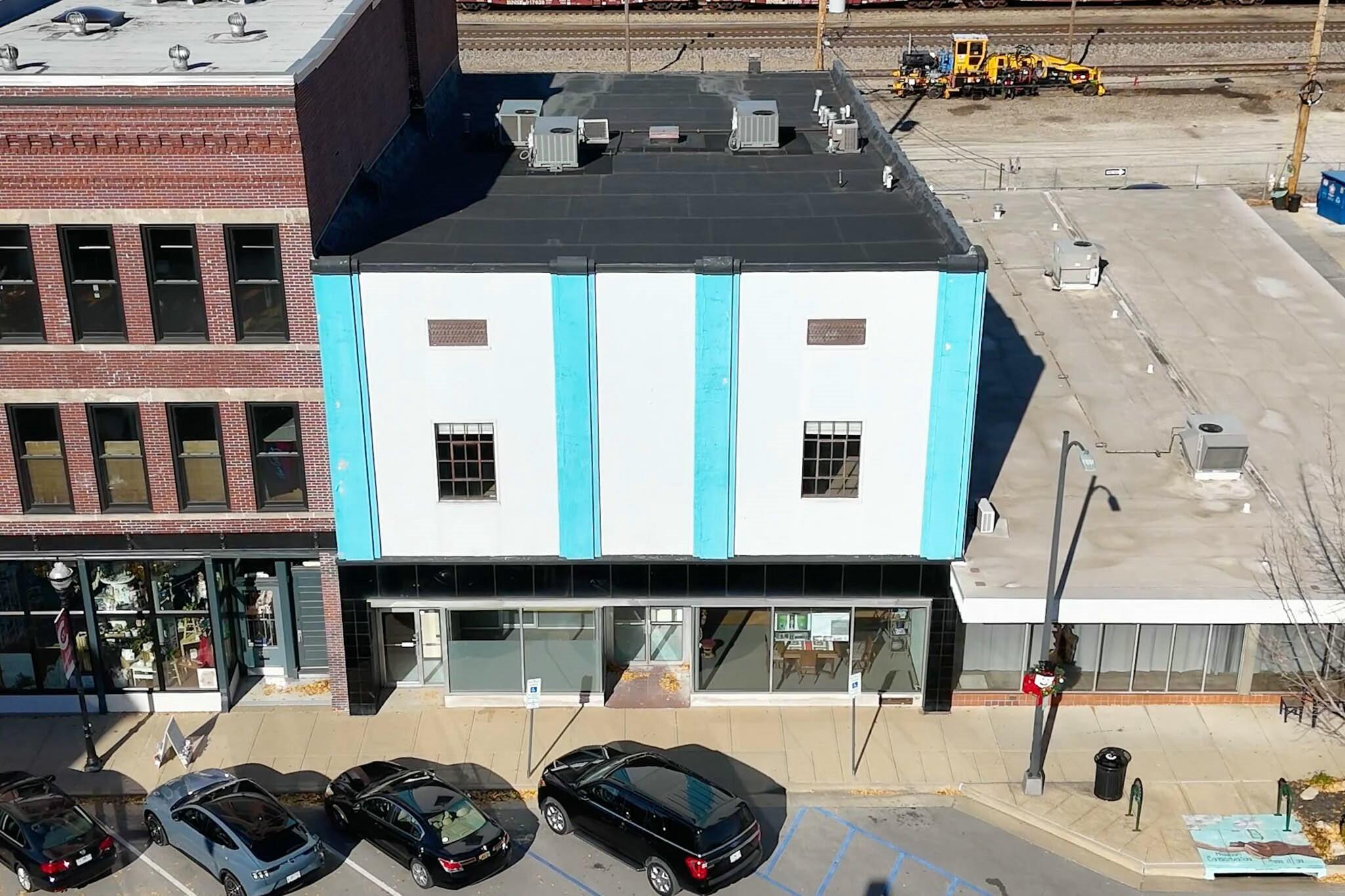 229 East Commercial Street Property Photo 64