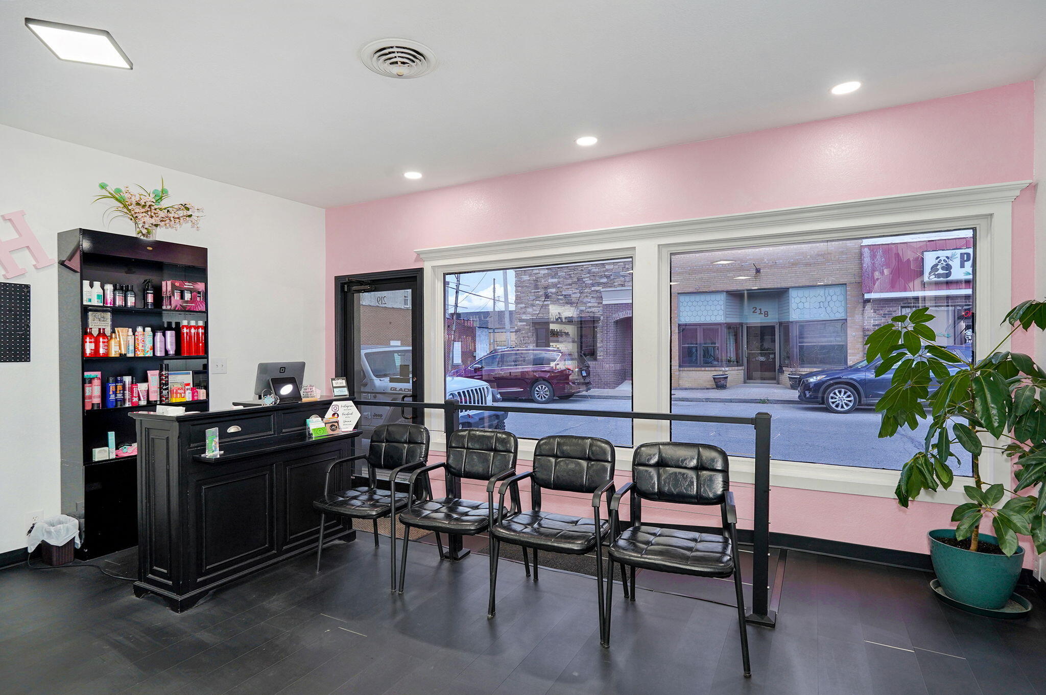 219 South Hickory Street Property Photo 1