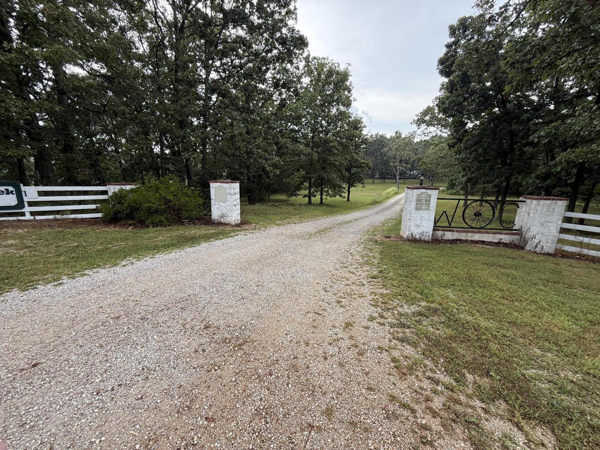 000 Private Road 2532 Property Photo 9