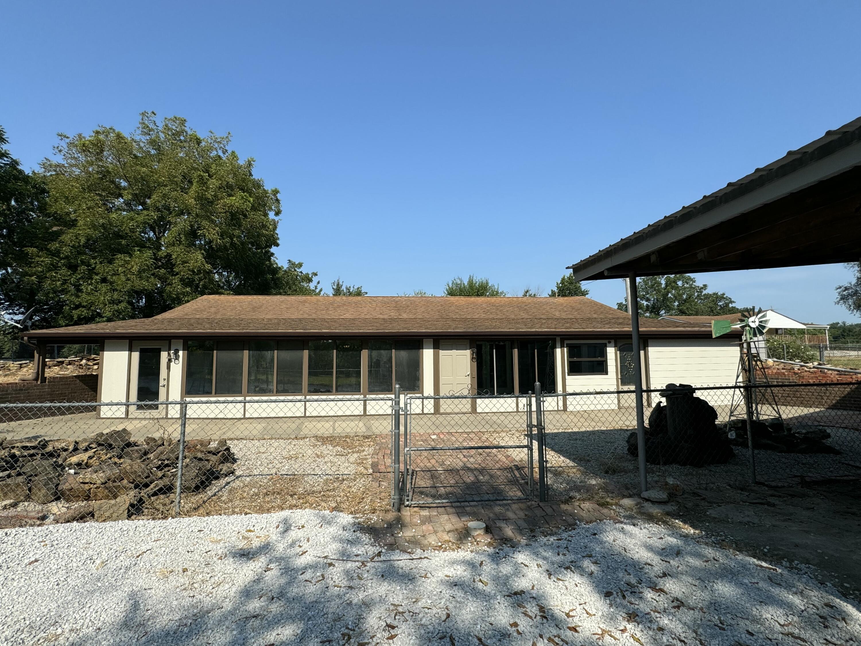 12515-a South 2225 Road Property Photo 1