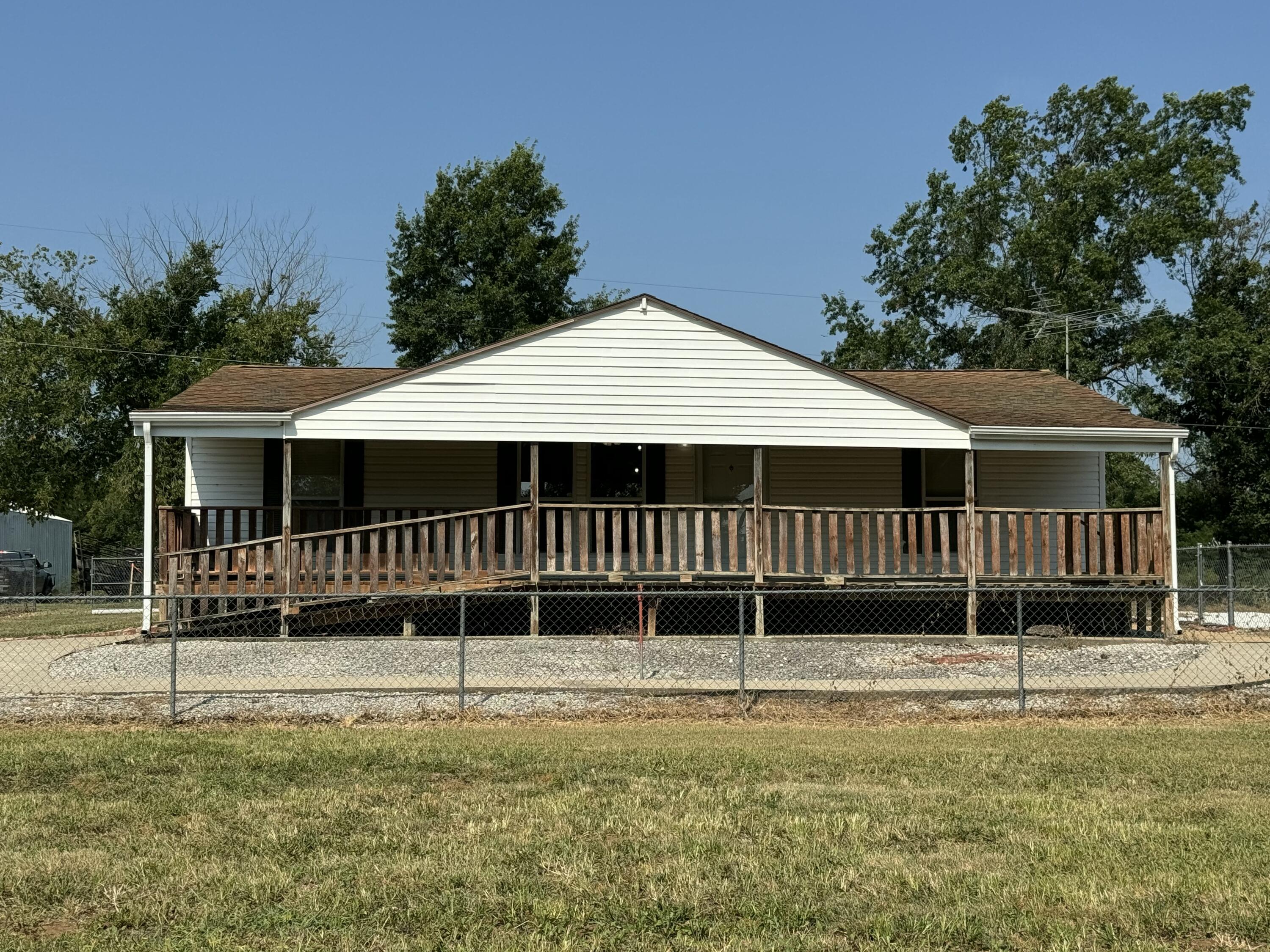 12515 - B South 2225 Road