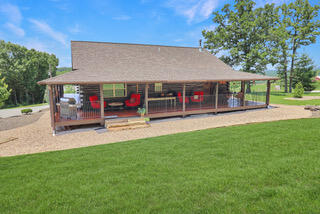 400 Dragon Hill Lane Property Photo 1