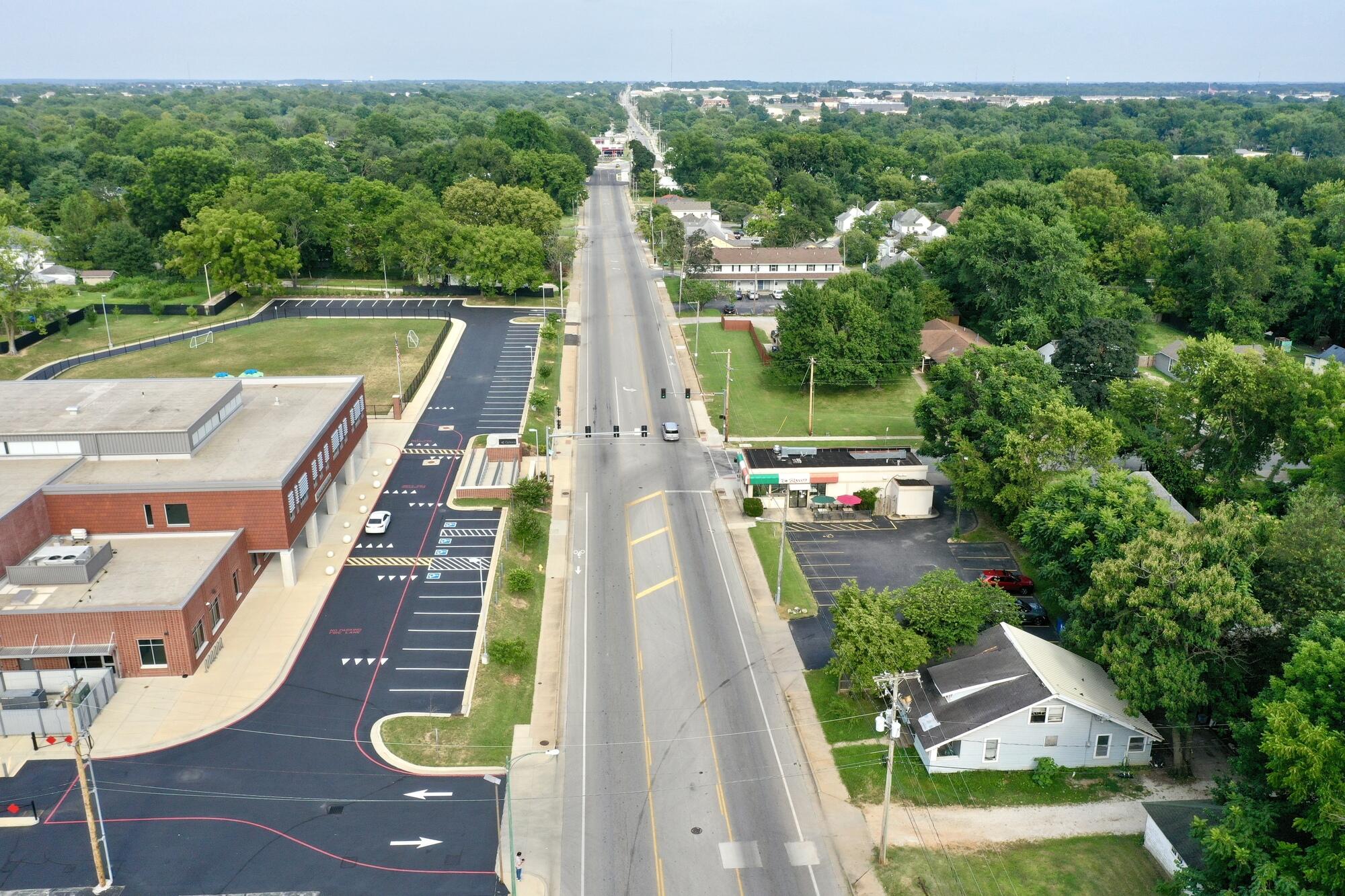 834 East Division Street Property Photo 5