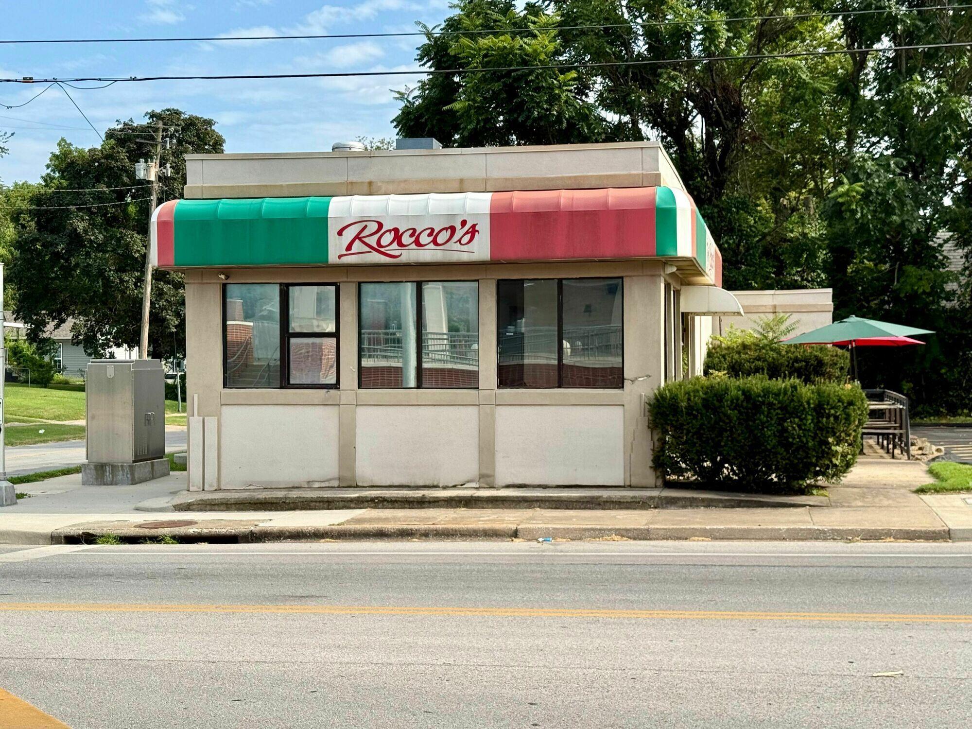 834 East Division Street Property Photo 7